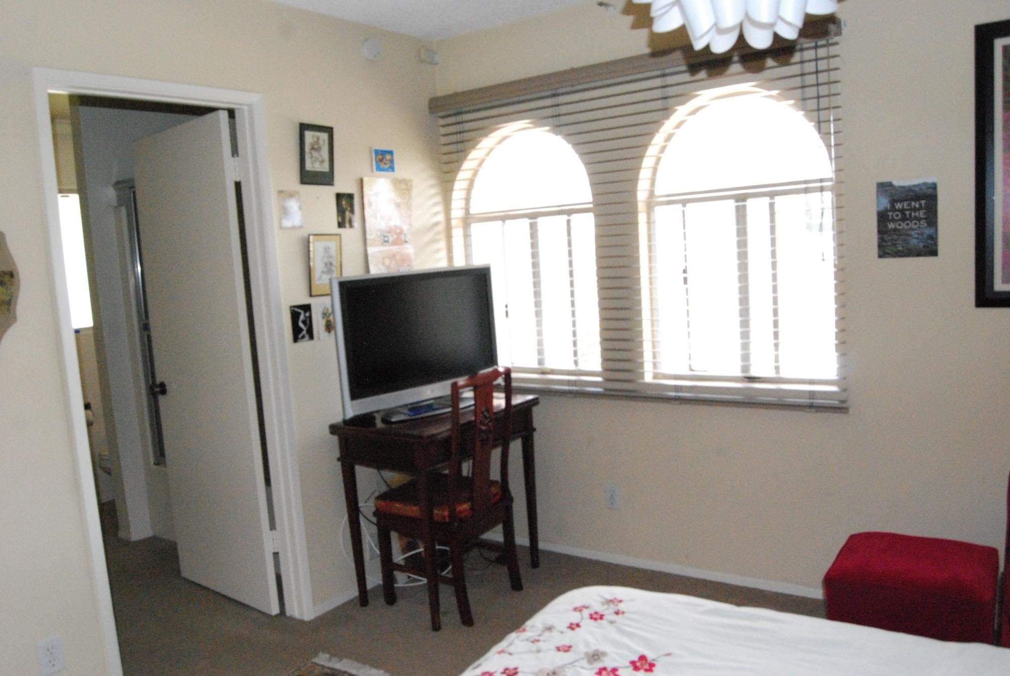 Mini Mansion In Hollywood Hills, Room