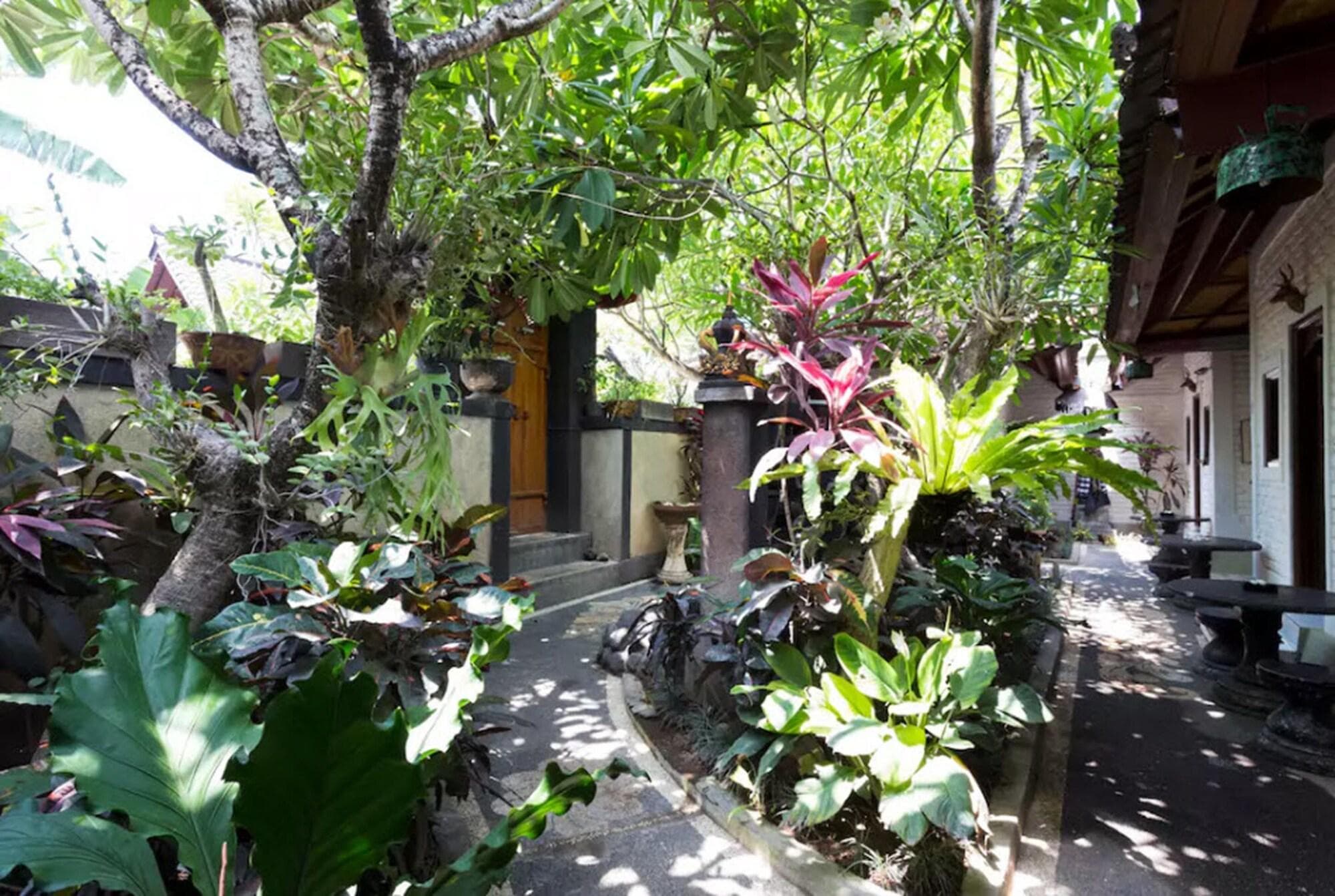 Gusti Homestay Bali, General view