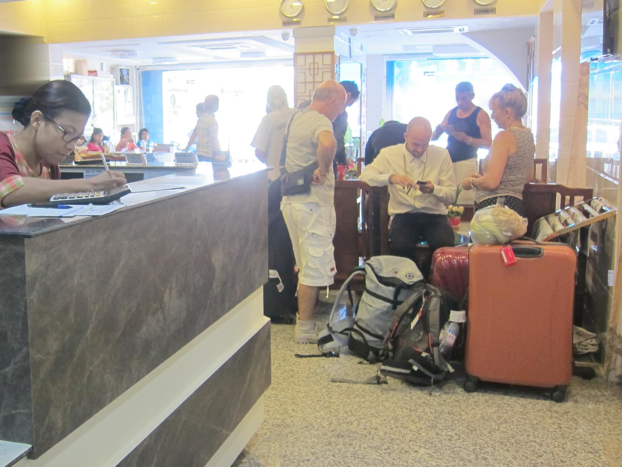 Kaung Myint Hotel, Lobby