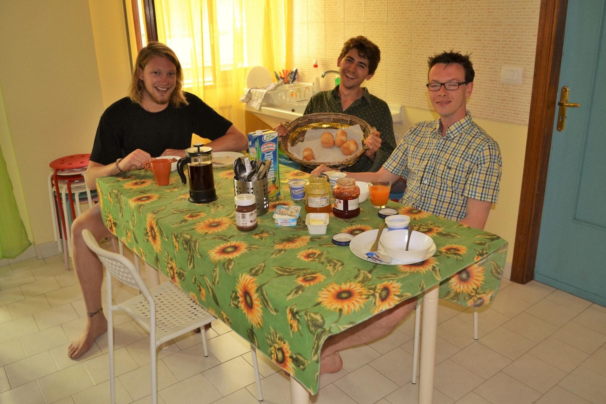 Olive Tree Hostel, Restaurant