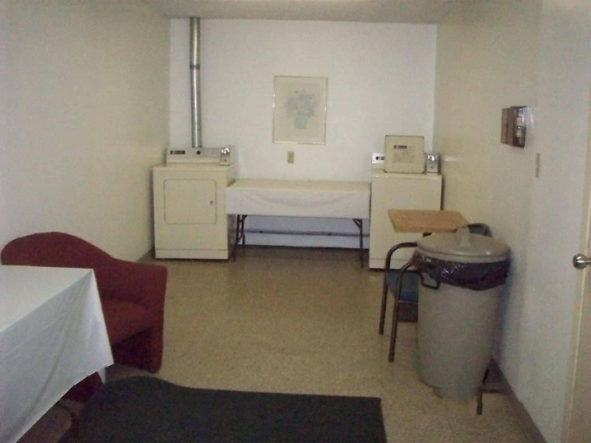 Superlodge Canada Lethbridge, Lobby