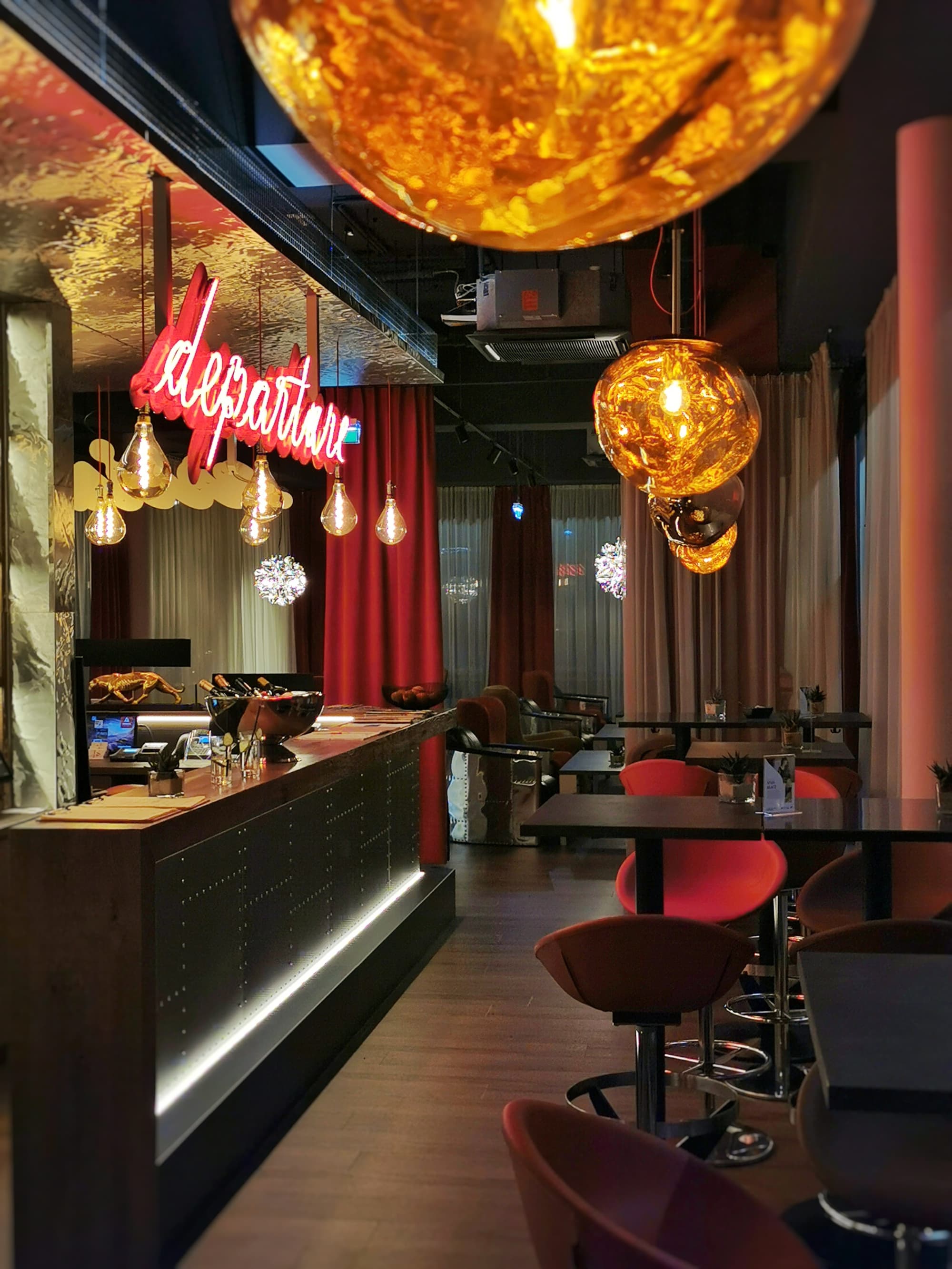 Amedia Express Graz Airport a Trademark by Wyndham, Bar