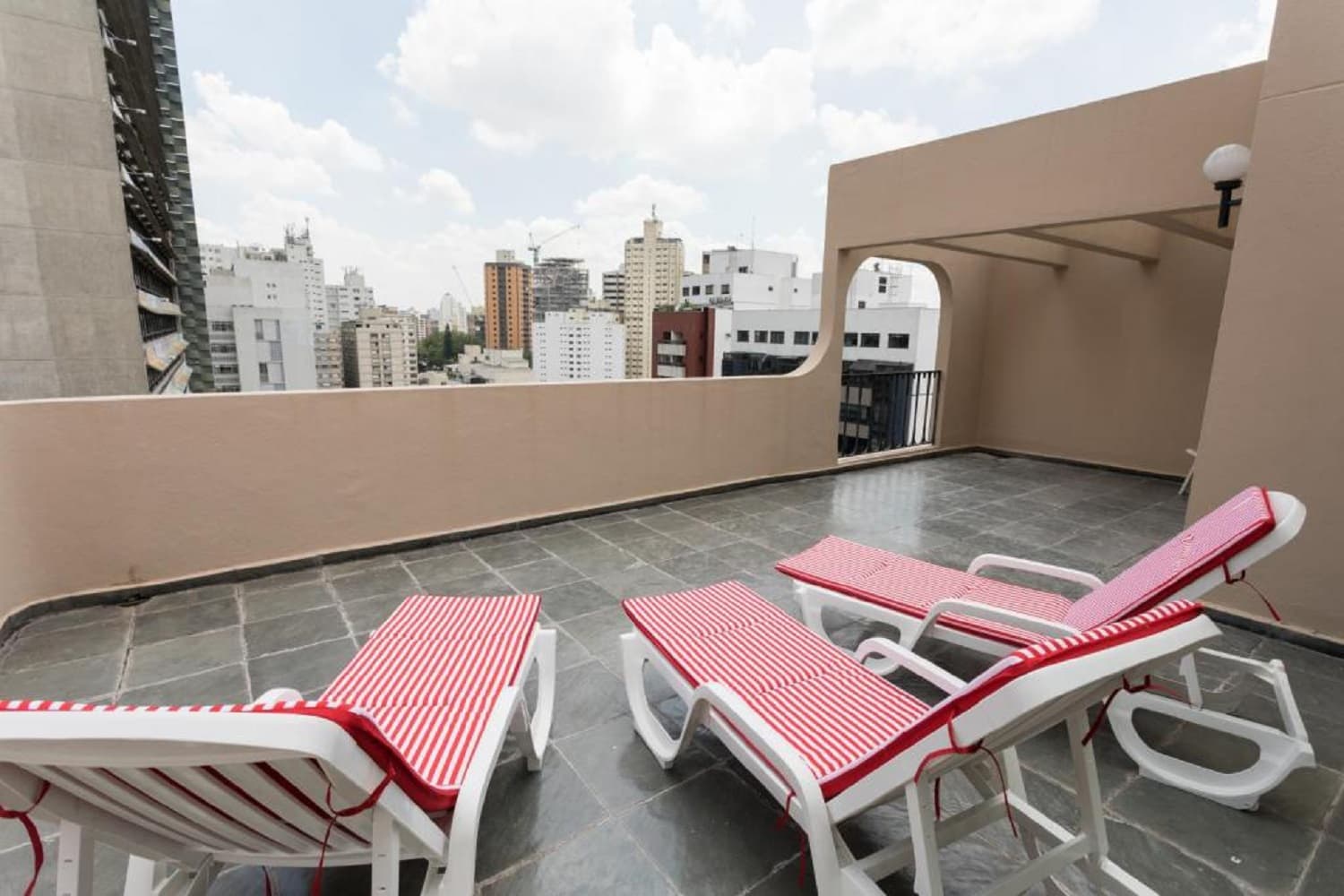 Paulista Flat, Terrace