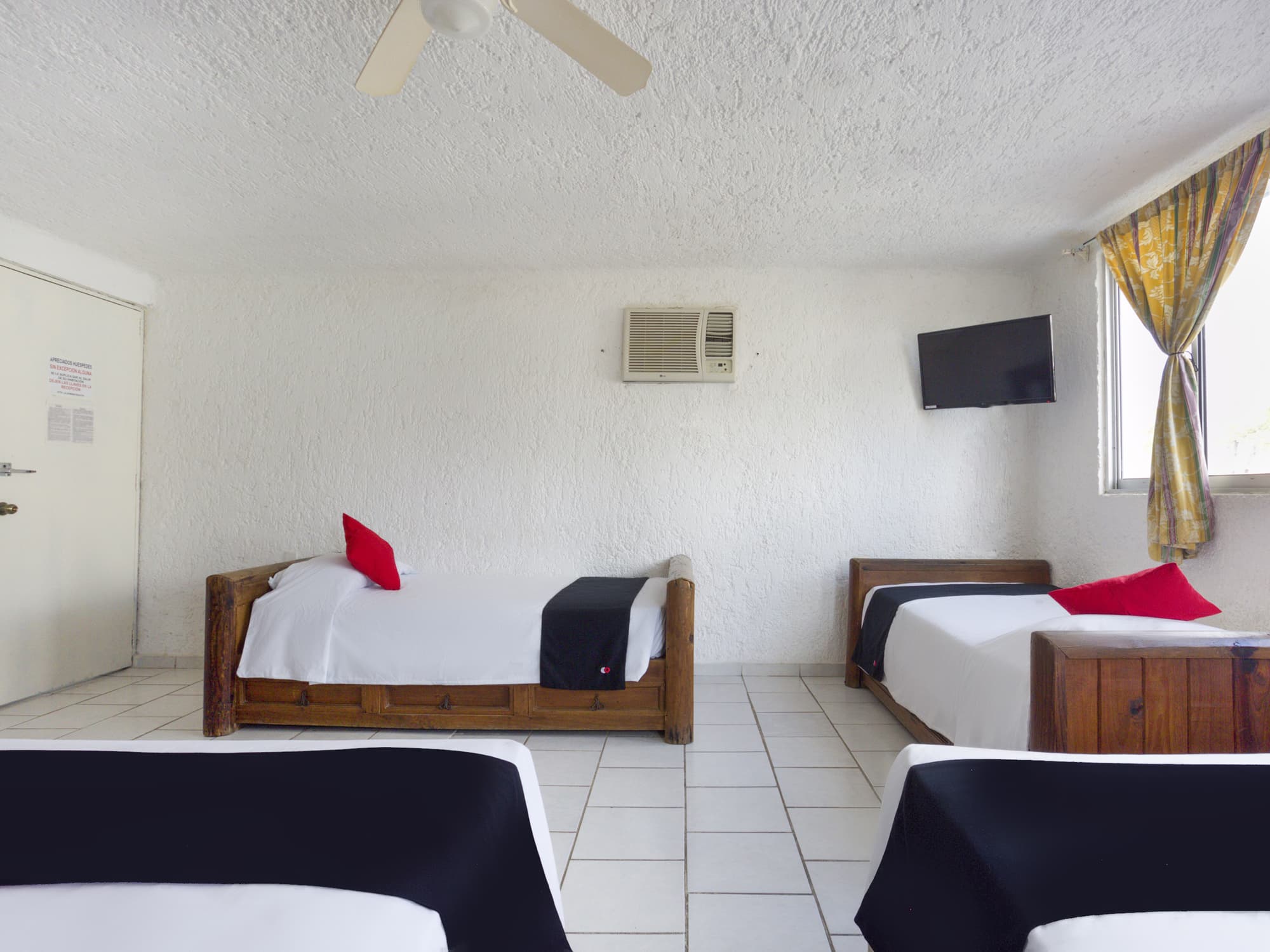 Capital O Farallon Inn, Cancún, Room