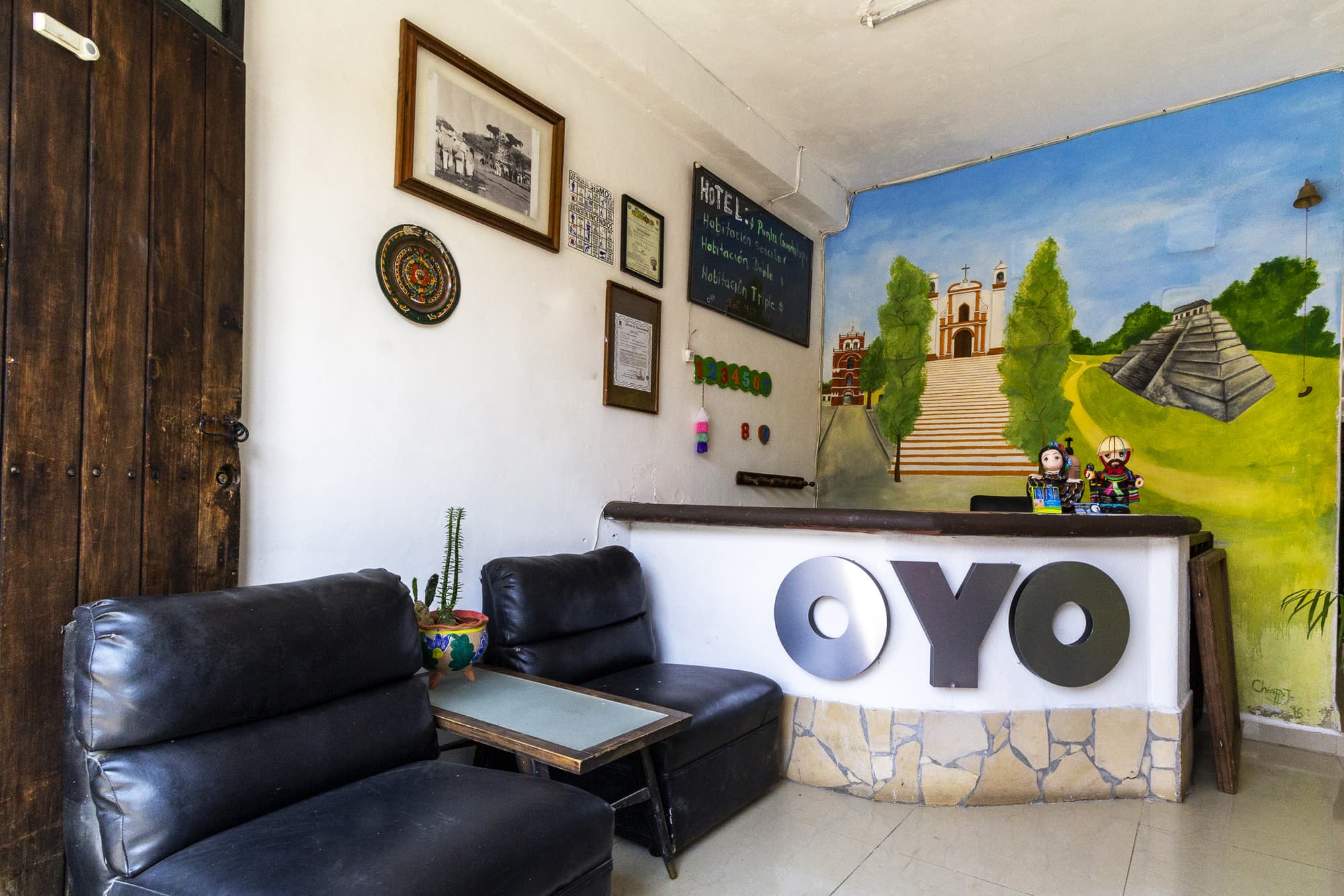 OYO Hotel Punta Guadalupe, Lobby