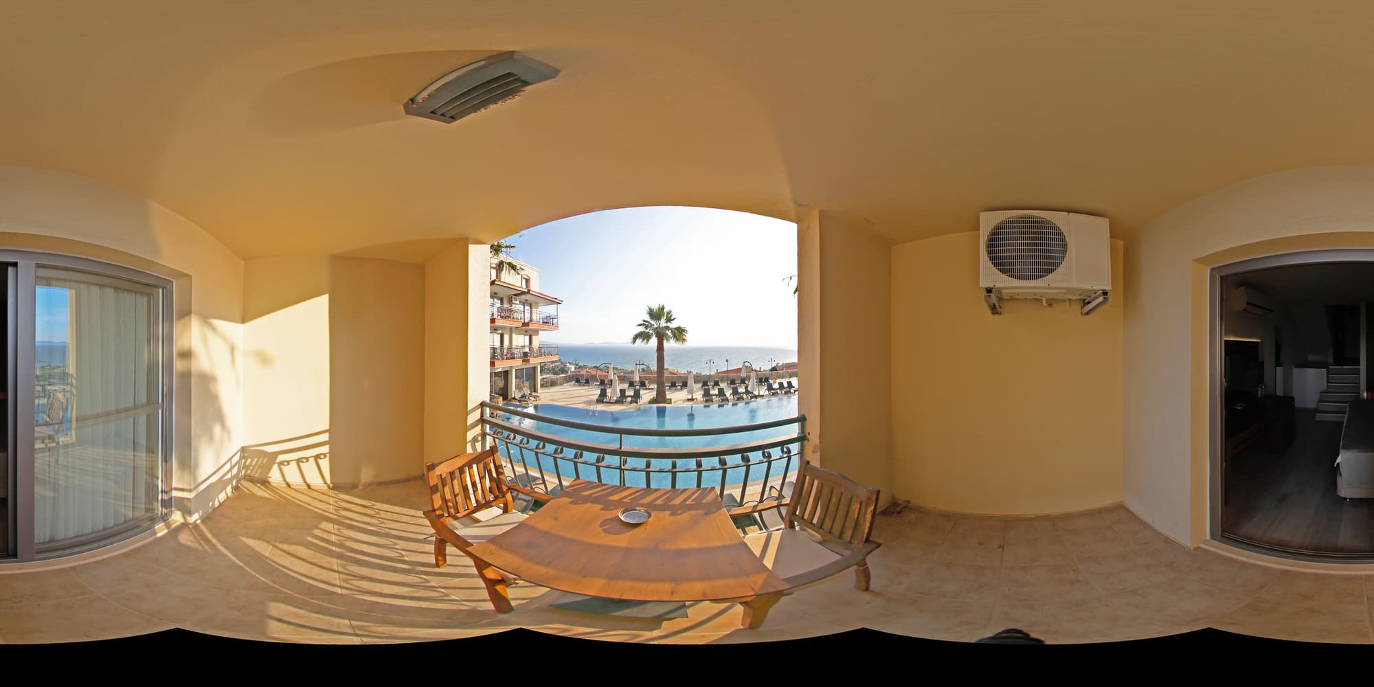 Neopol Hotel Deluxe, General view