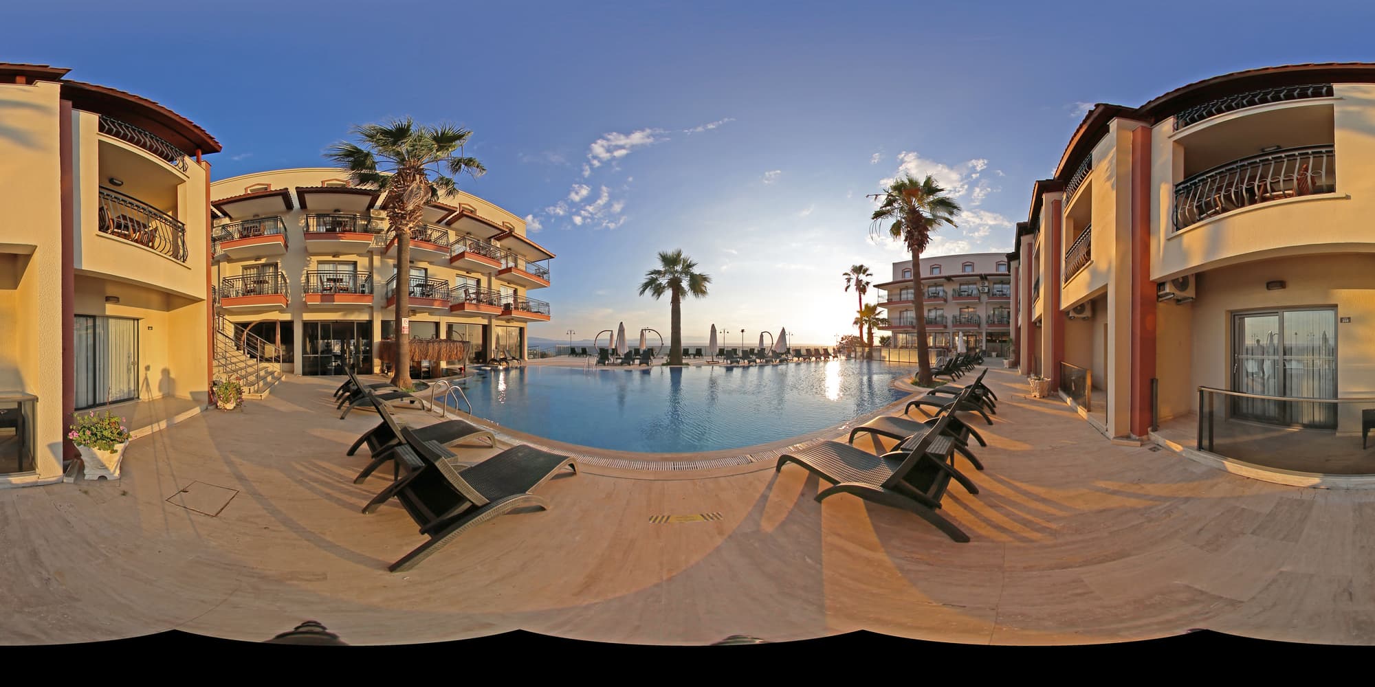 Neopol Hotel Deluxe, General view