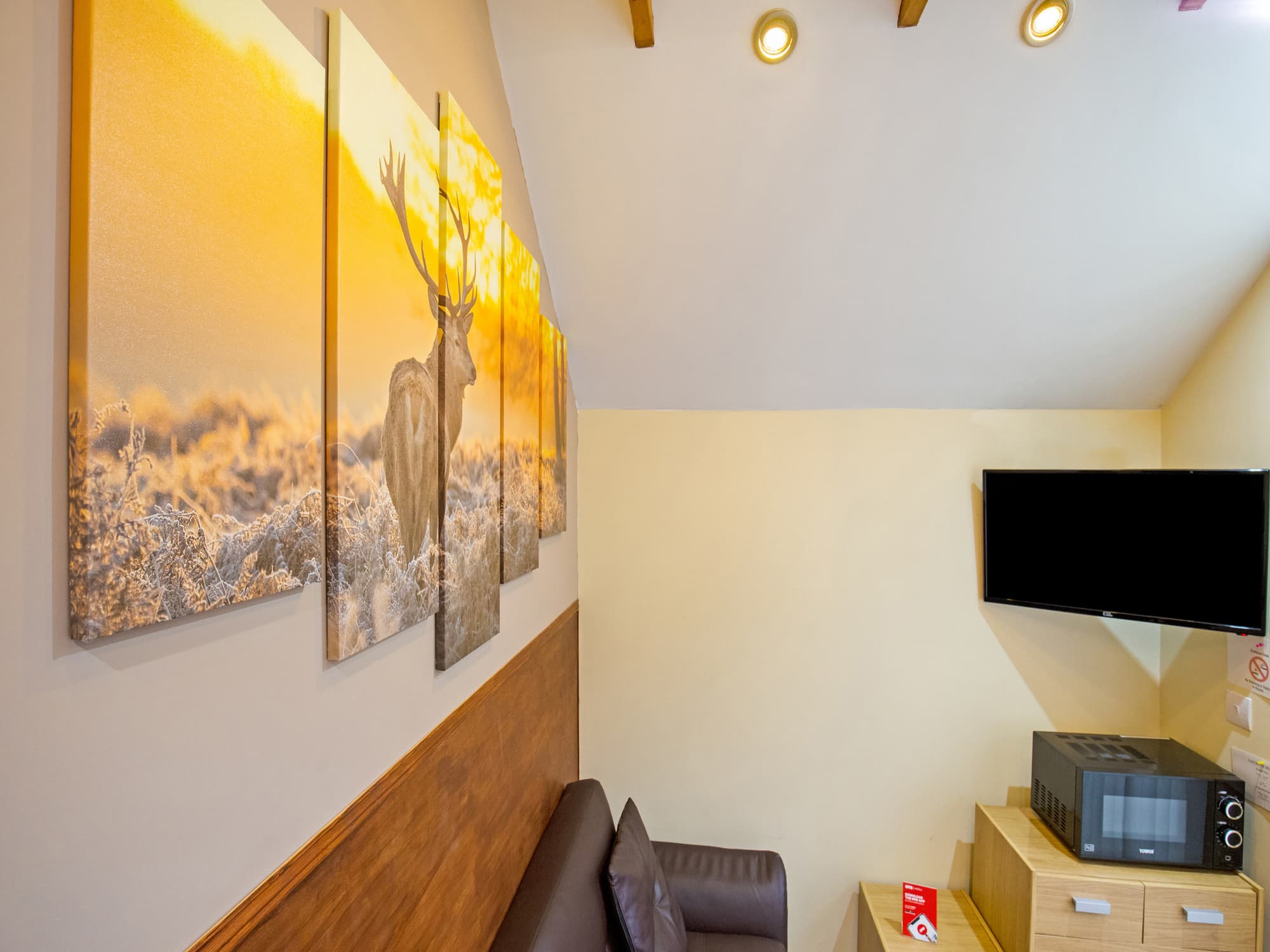 OYO Eastbank Hotel, Speyside Scotland, Room