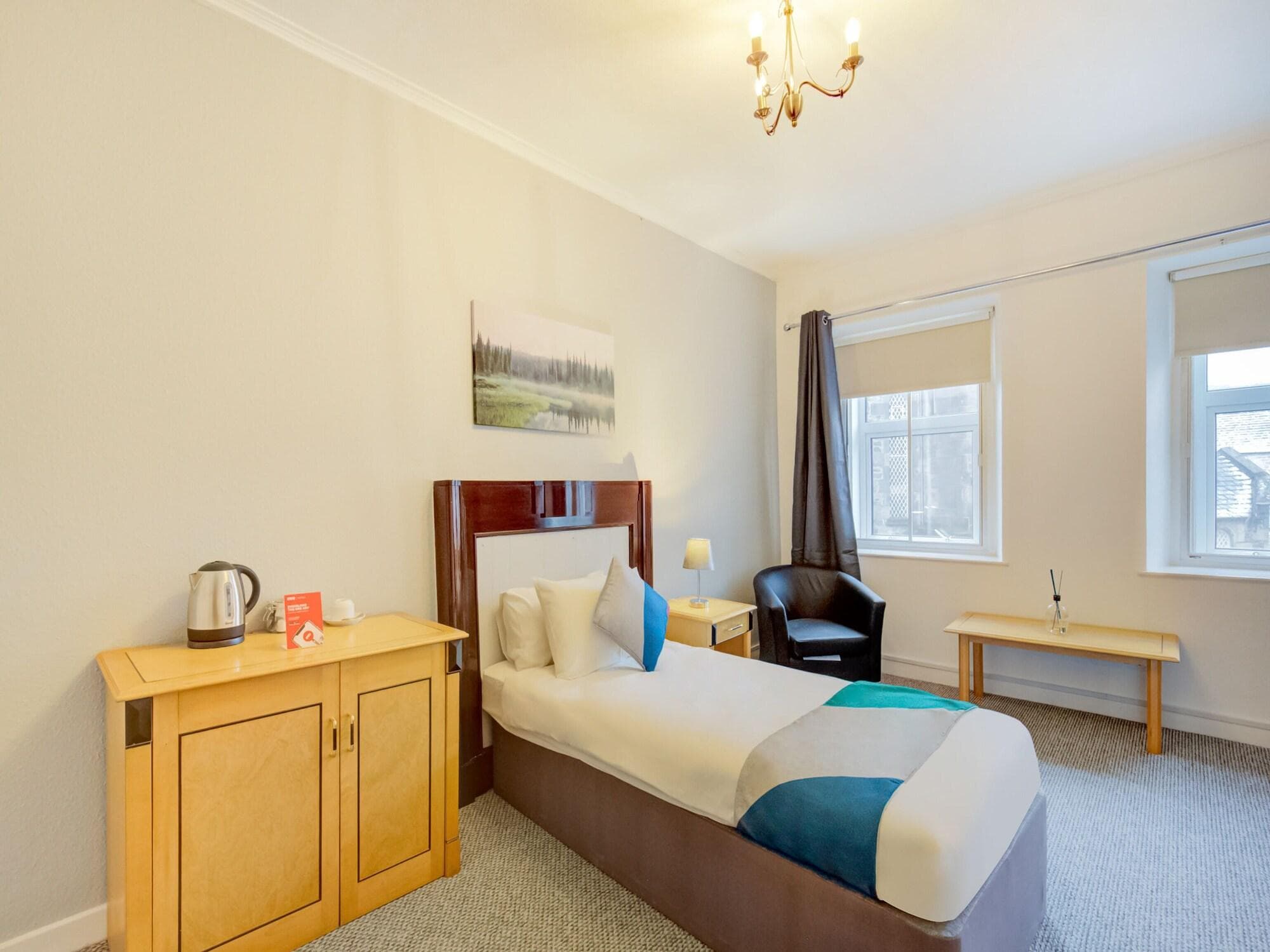 OYO Eastbank Hotel, Speyside Scotland, Room