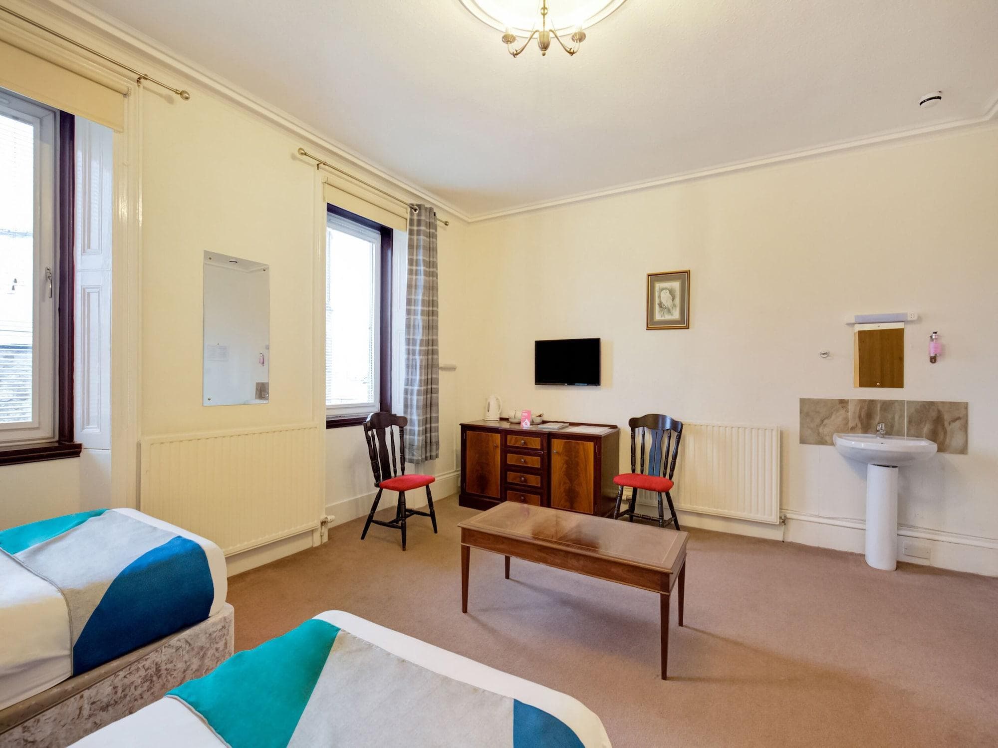 OYO Eastbank Hotel, Speyside Scotland, Room