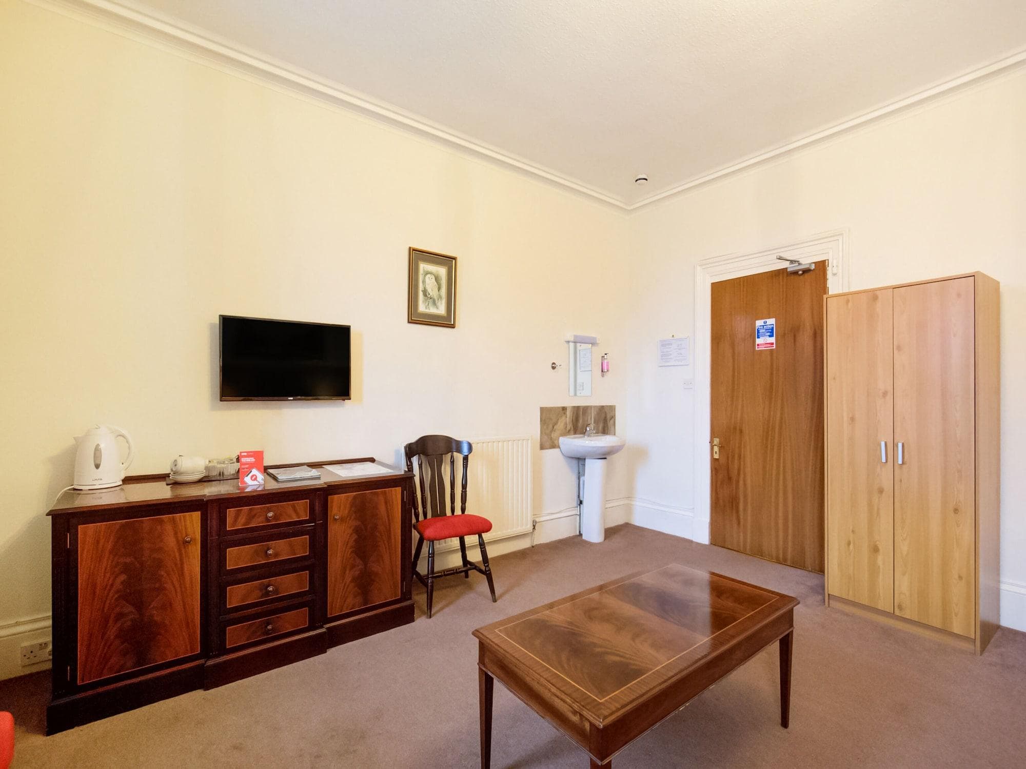 OYO Eastbank Hotel, Speyside Scotland, Room