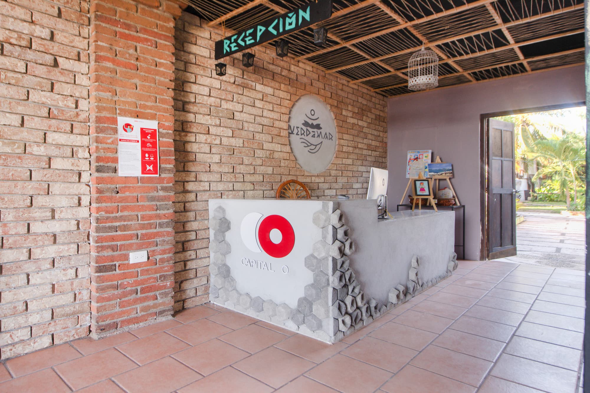 Capital O Verdemar, Lobby