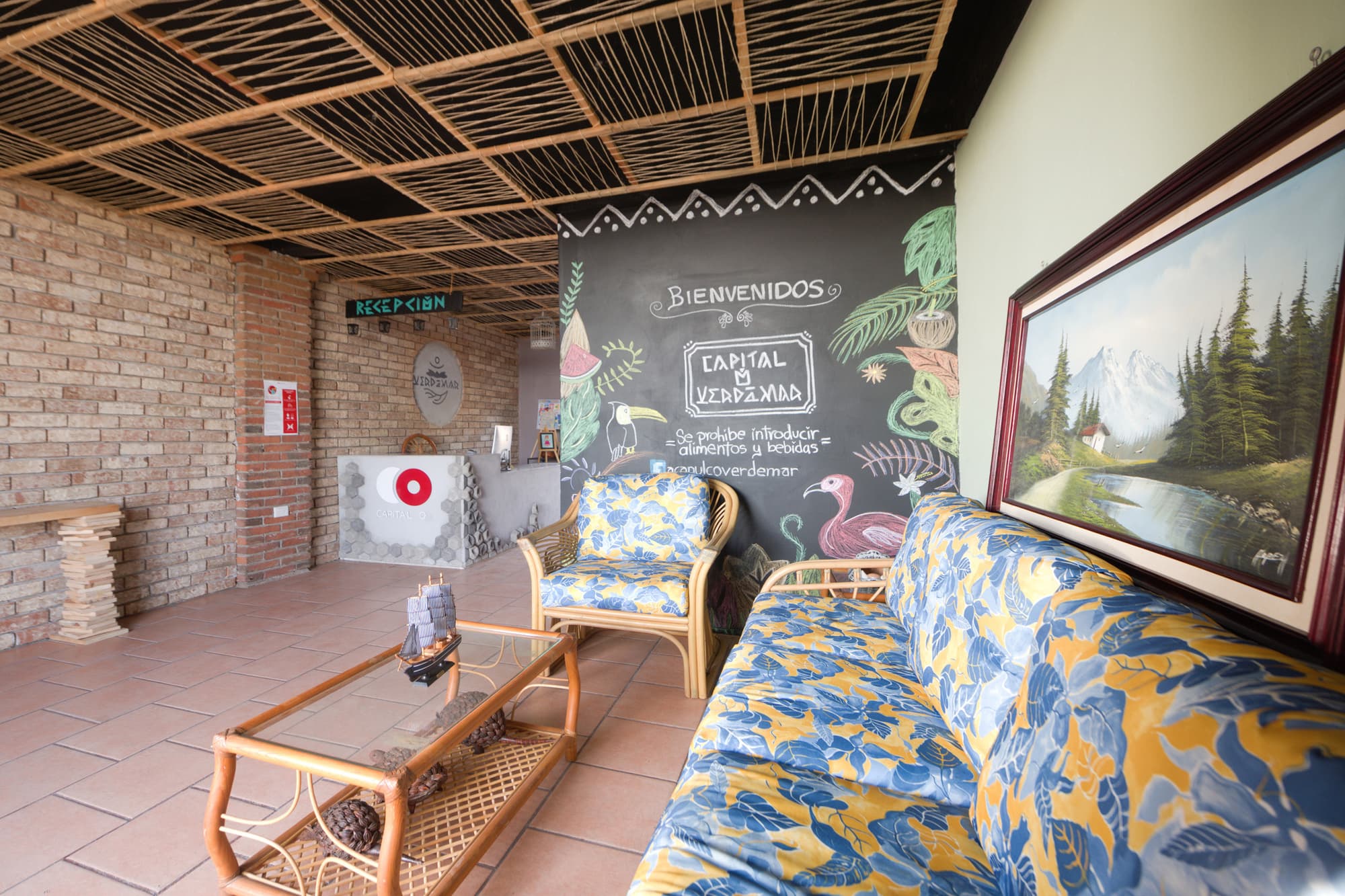 Capital O Verdemar, Lobby