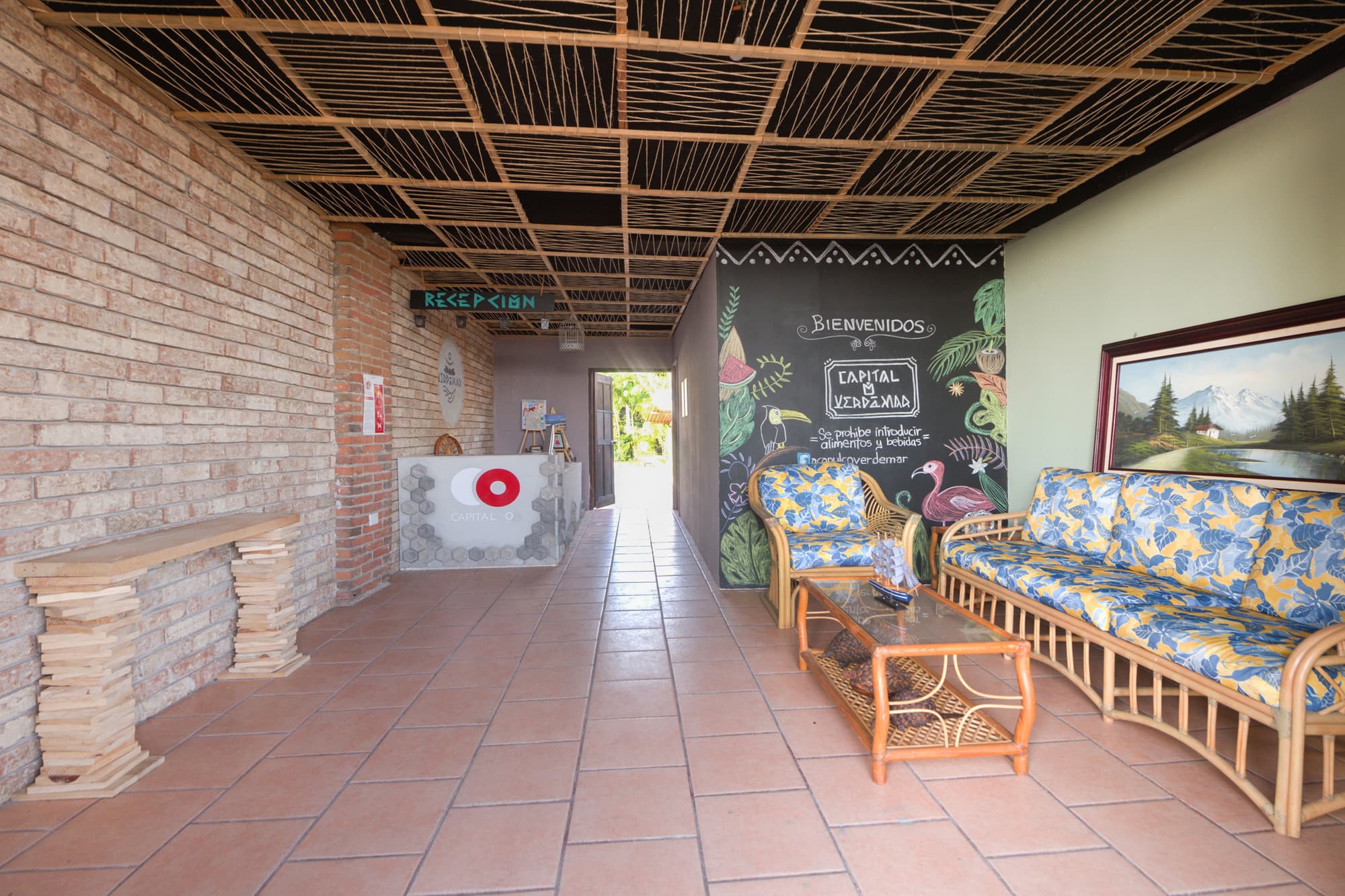 Capital O Verdemar, Lobby