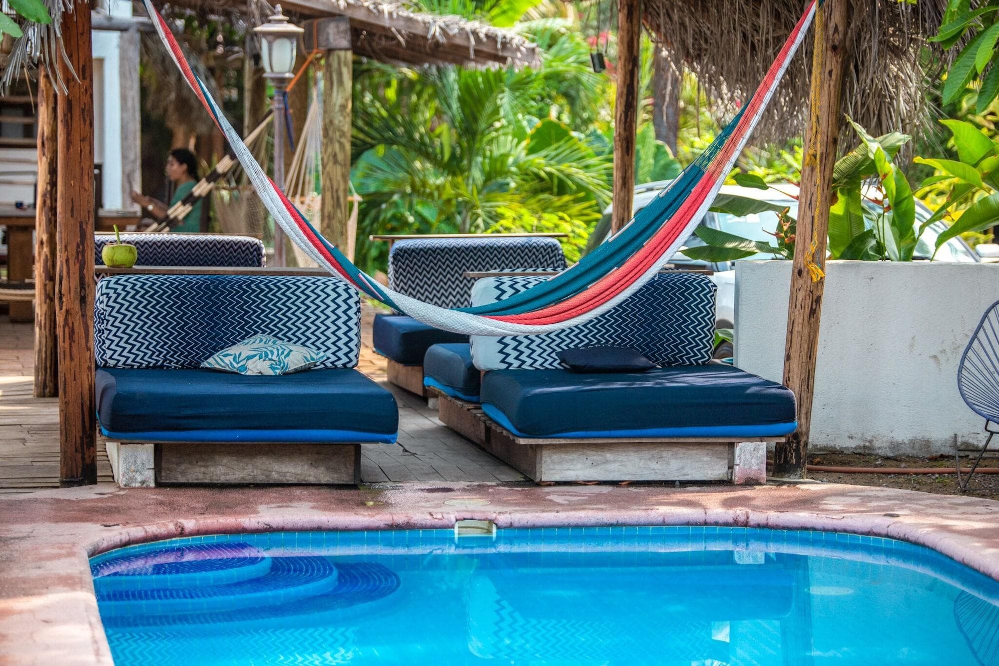 Capital O Verdemar, Room