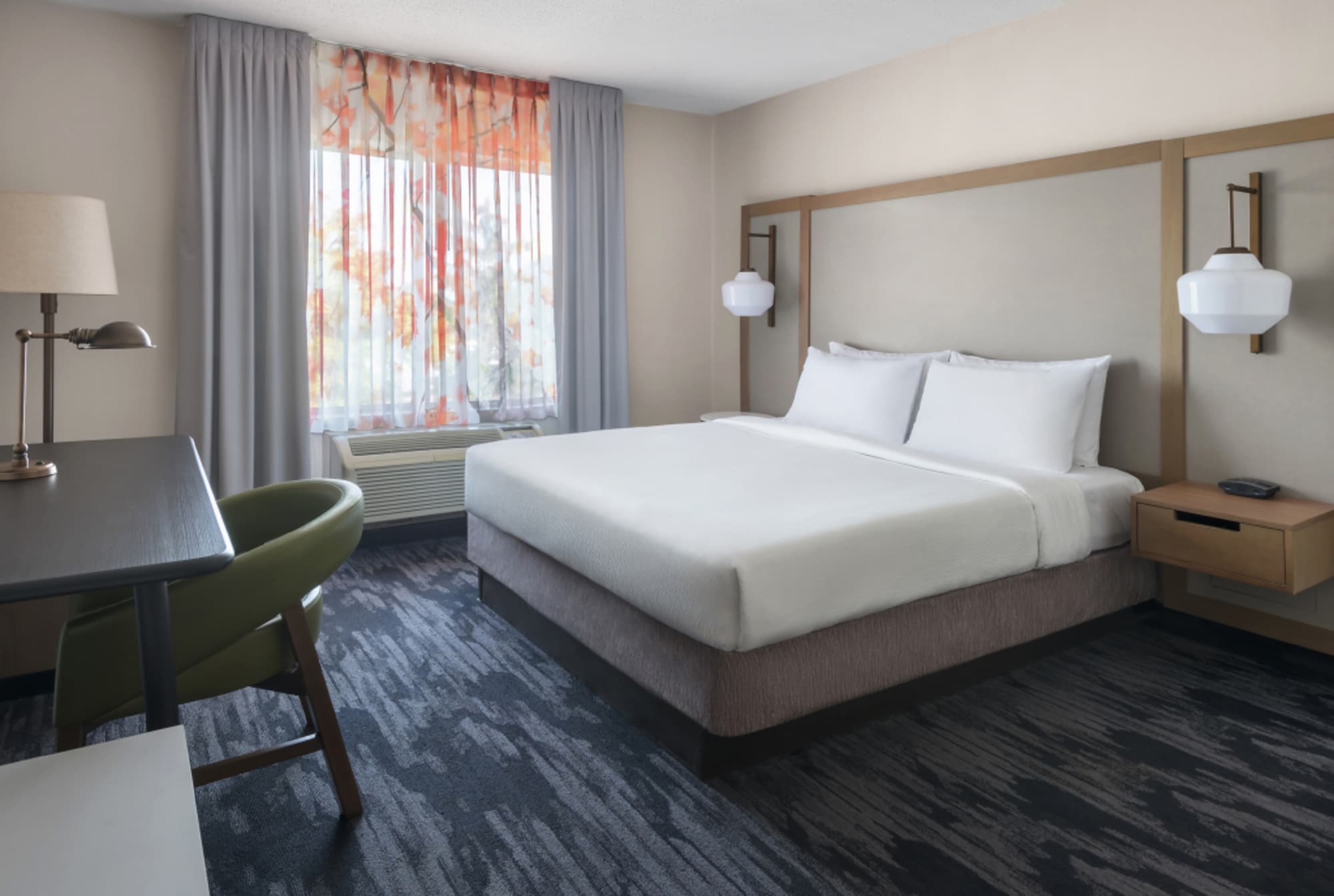 Fairfield Inn & Suites Woodbridge, Room