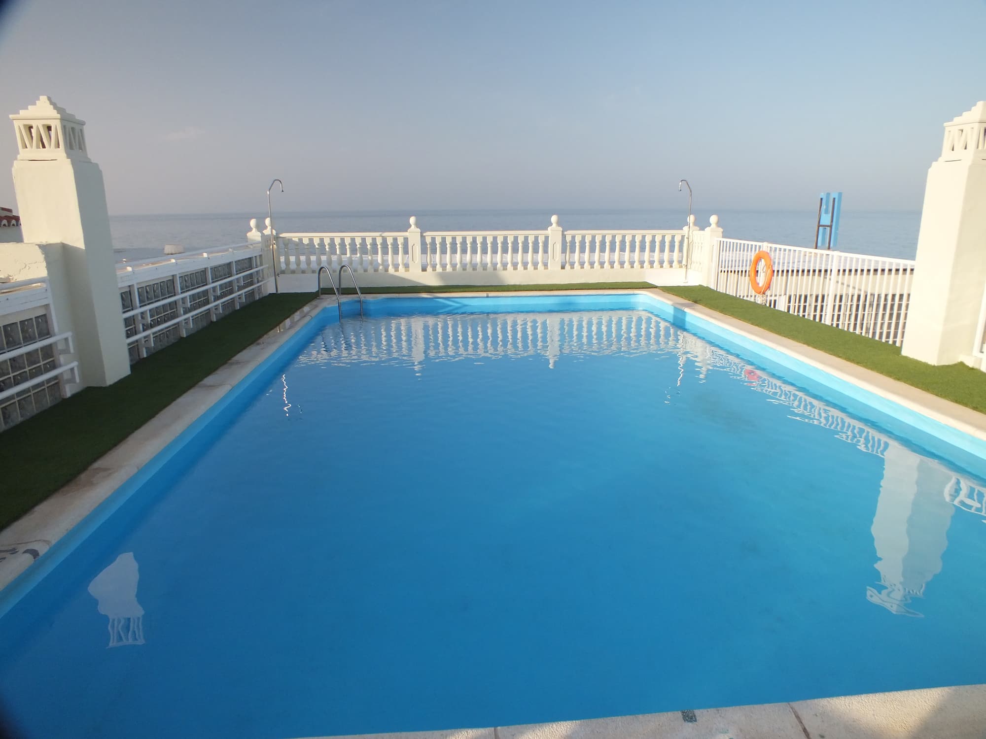 Urban Beach Torrox Costa, Pool