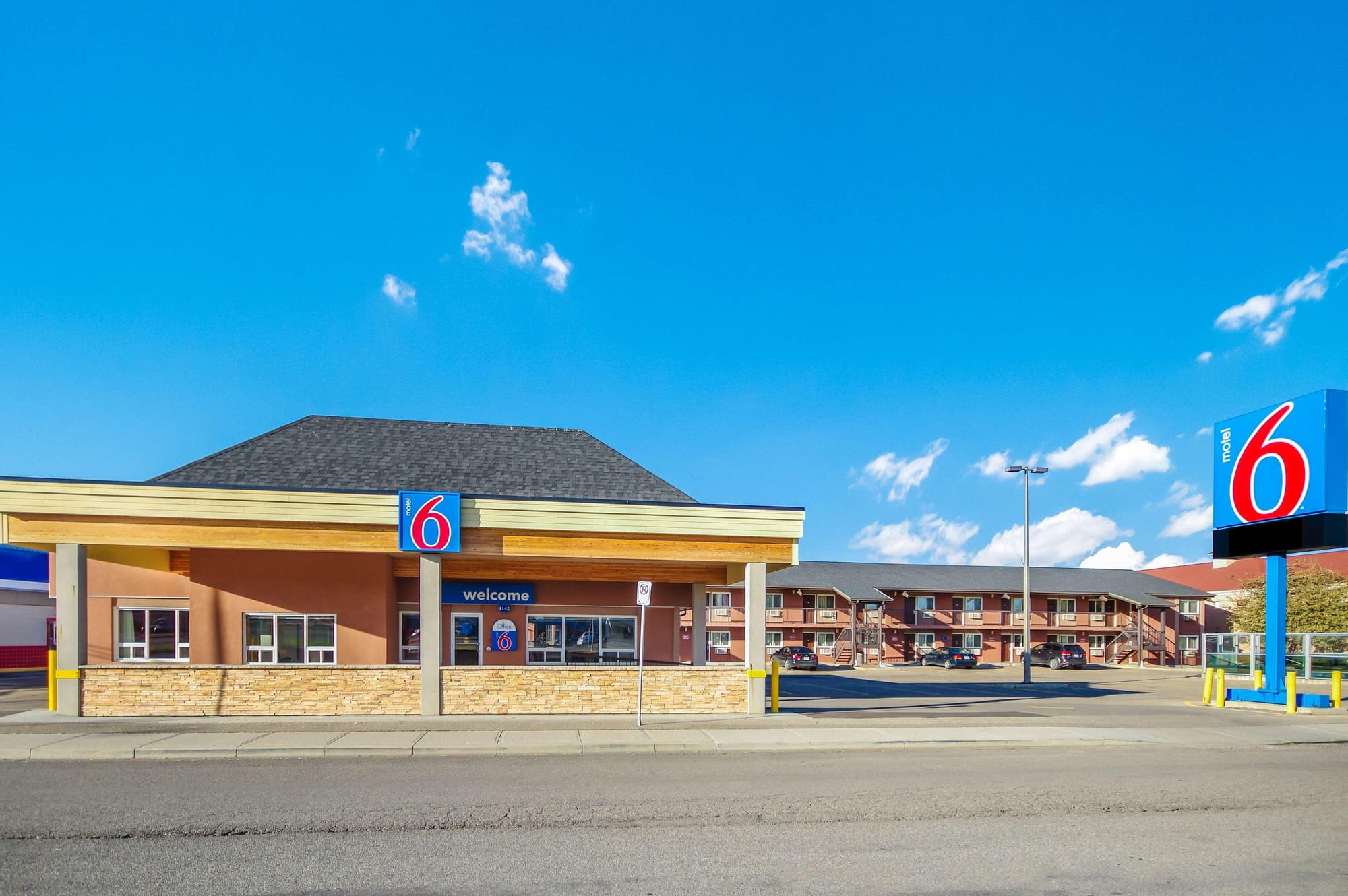 Motel 6 Lethbridge, AB, General view