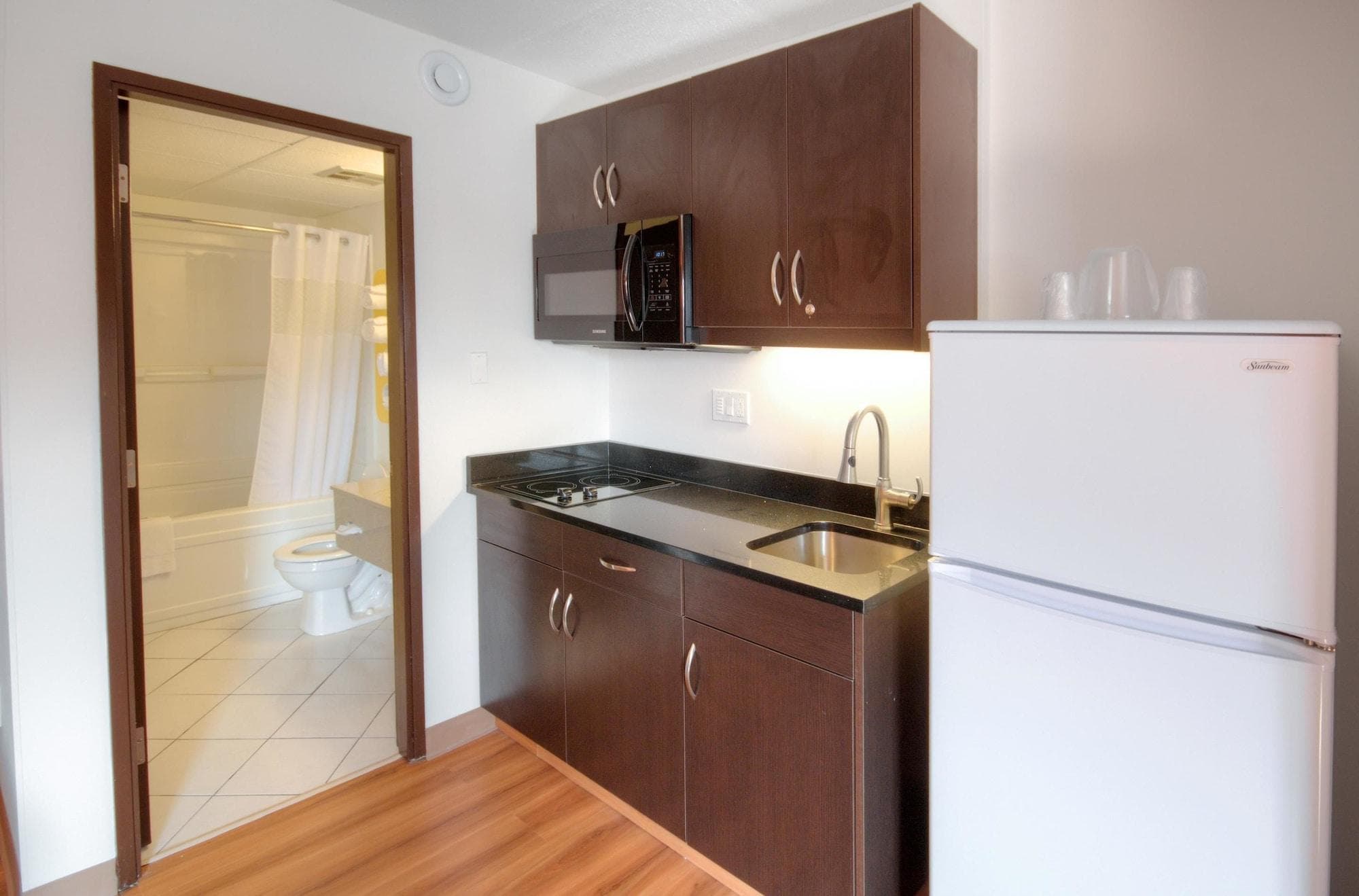 Motel 6 Lethbridge, AB, Room