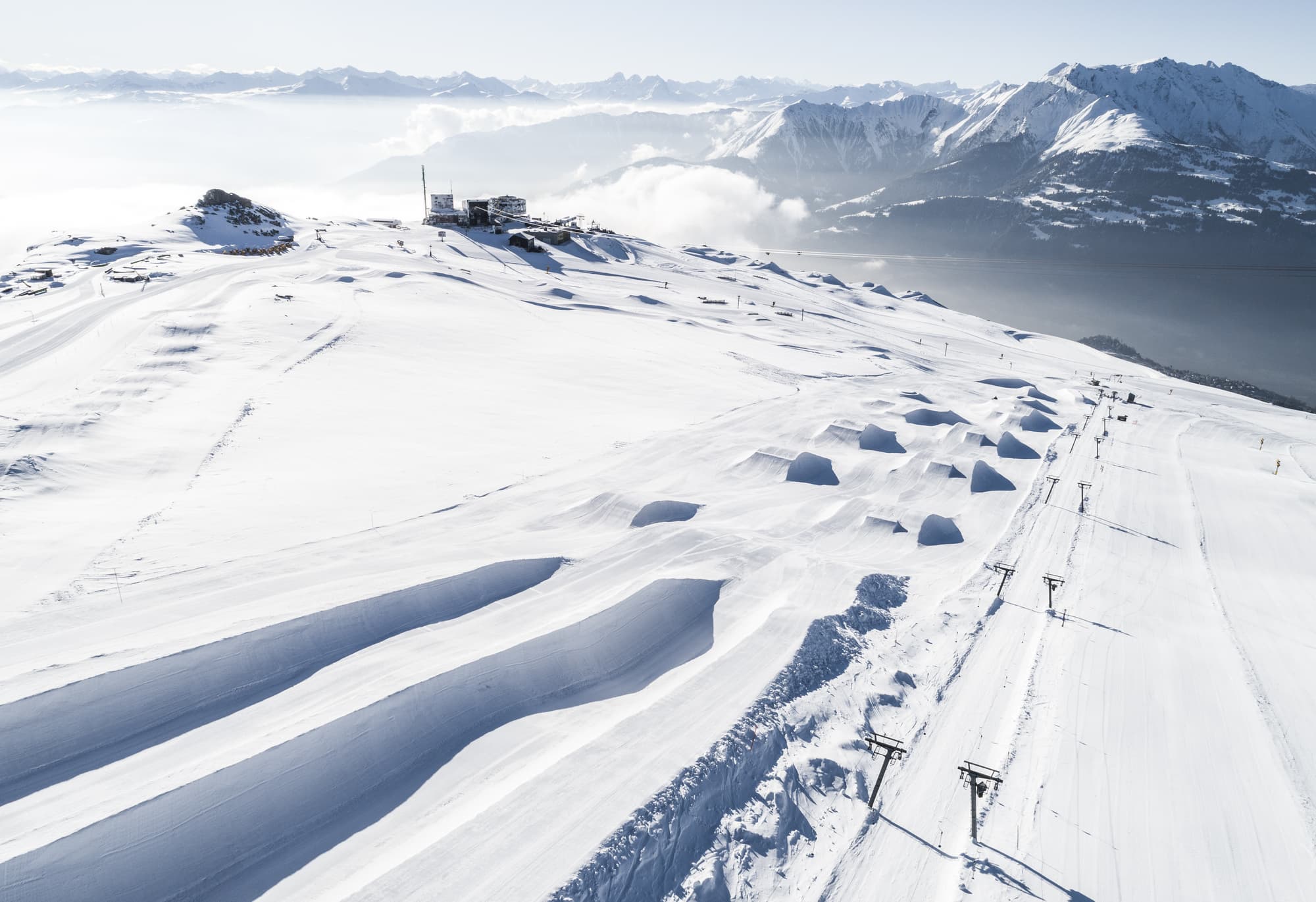 Peaks Place Apartment-Hotel & Spa, Sports and Entertainment