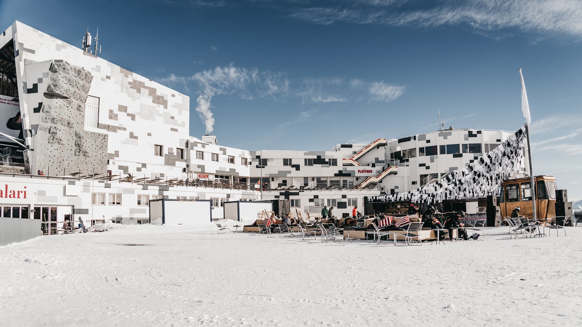 Peaks Place Apartment-Hotel & Spa, Sports and Entertainment