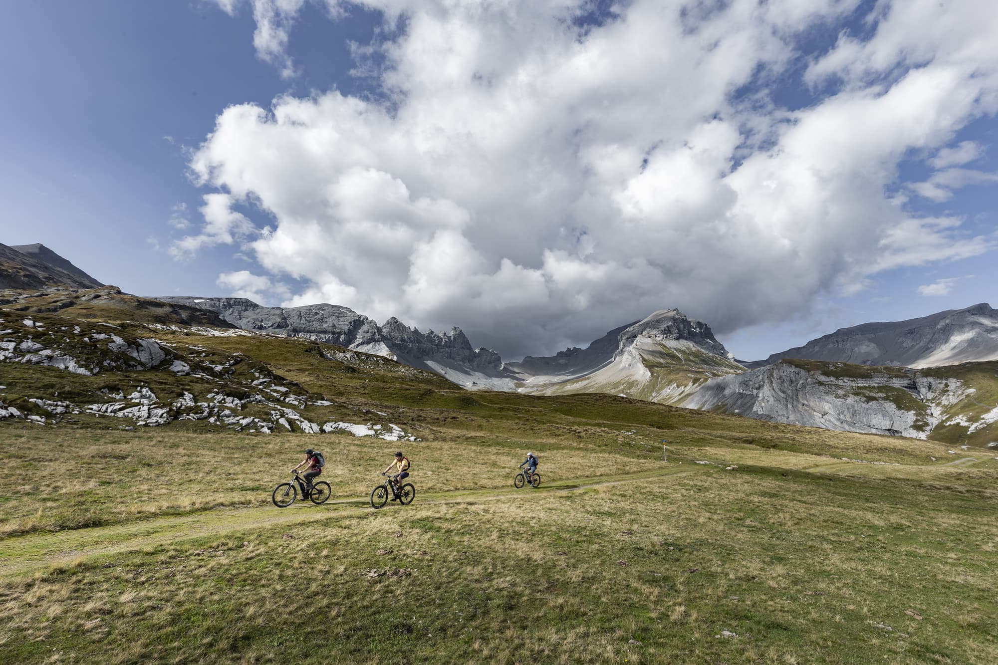 Peaks Place Apartment-Hotel & Spa, Sports and Entertainment