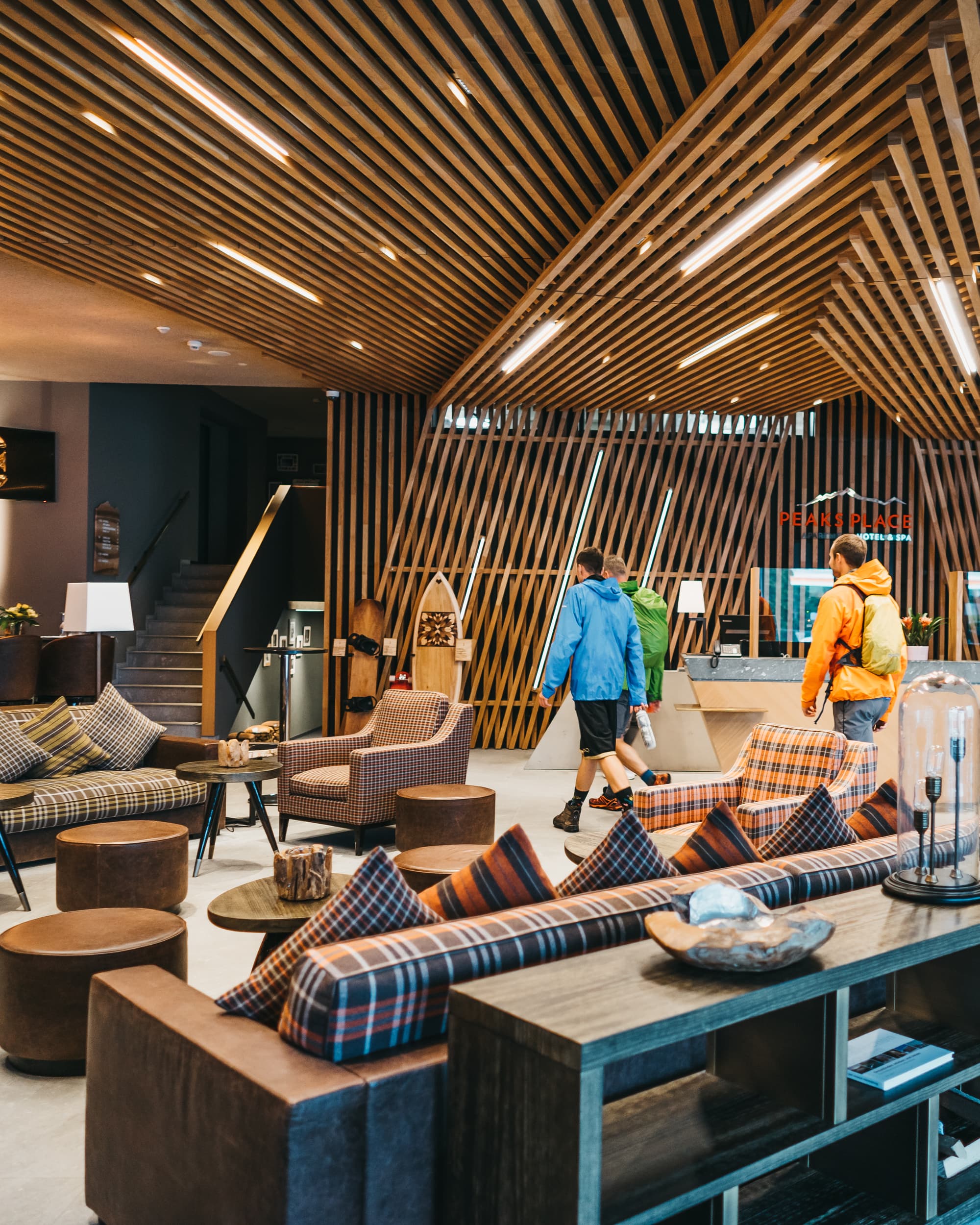 Peaks Place Apartment-Hotel & Spa, Lobby