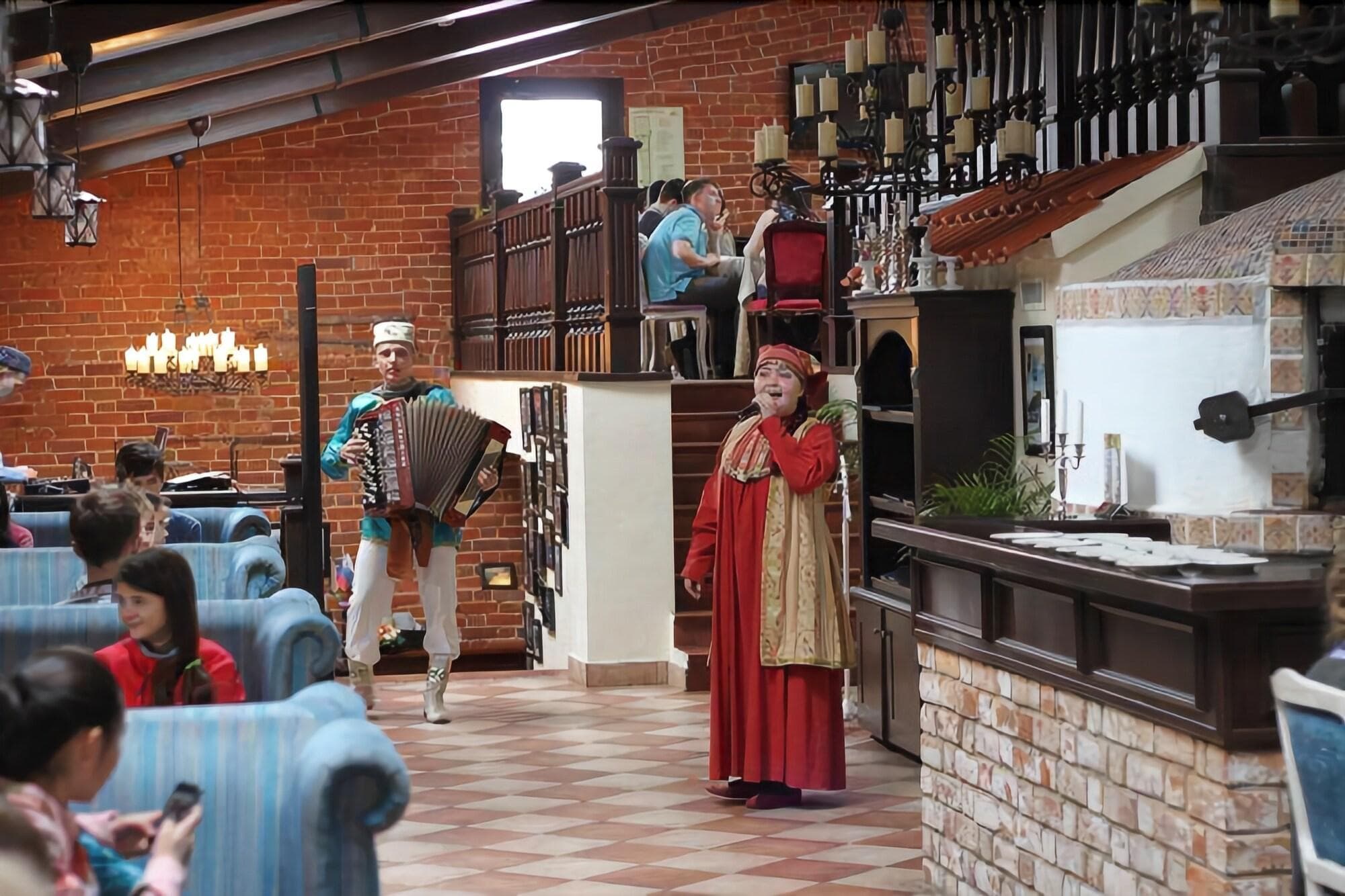 Tatarskaya Usadba, Sports and Entertainment