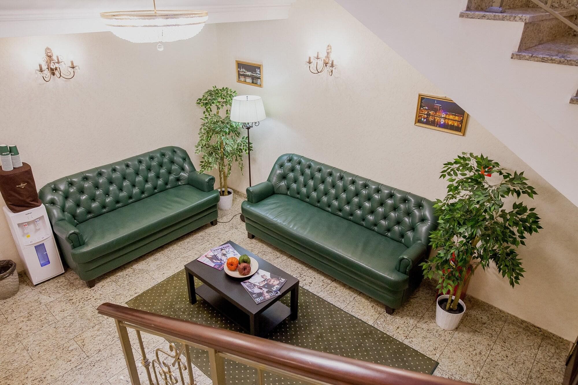 Tatarskaya Usadba, Lobby