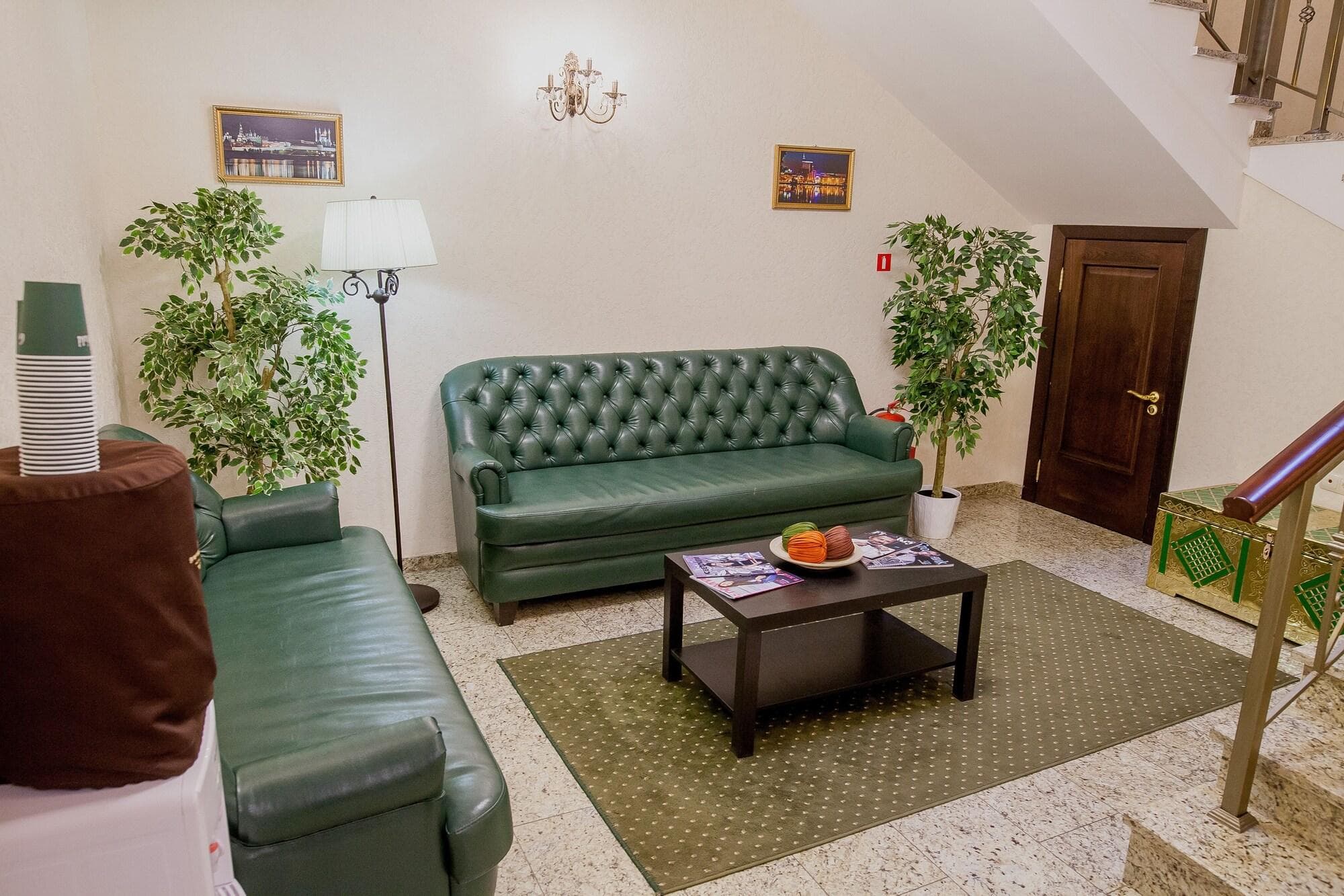 Tatarskaya Usadba, Lobby