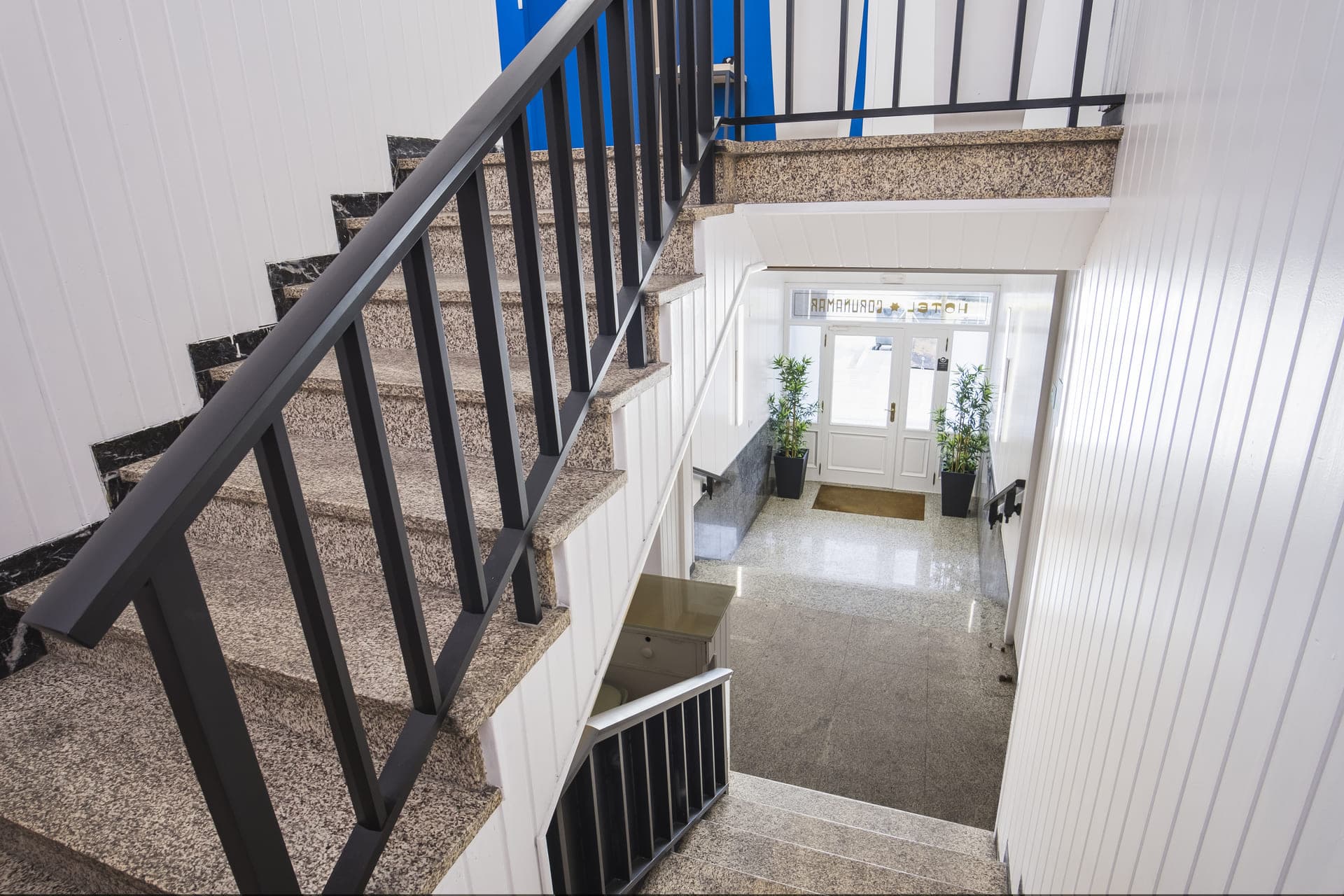 Alda Coruñamar, Lobby