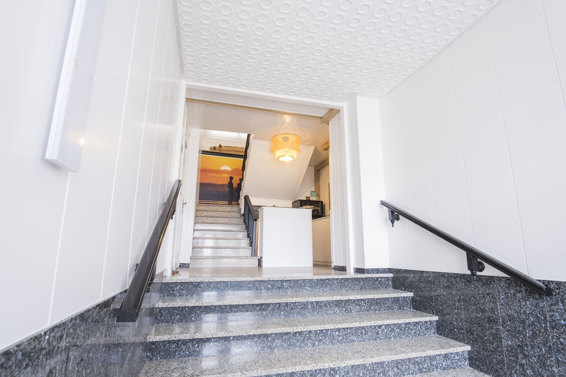 Alda Coruñamar, Lobby