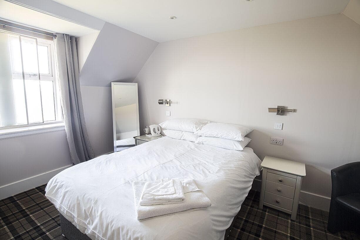 The Poseidon Inn, Room