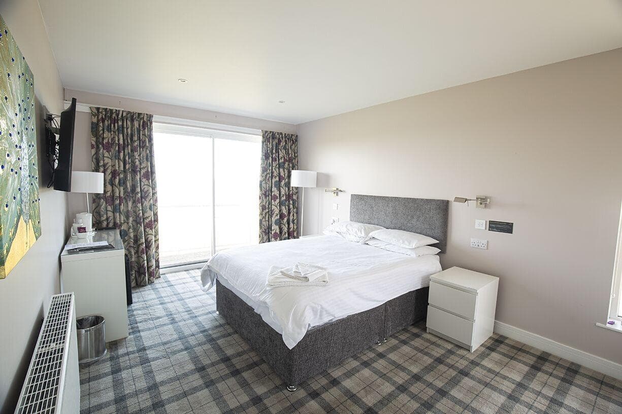 The Poseidon Inn, Room