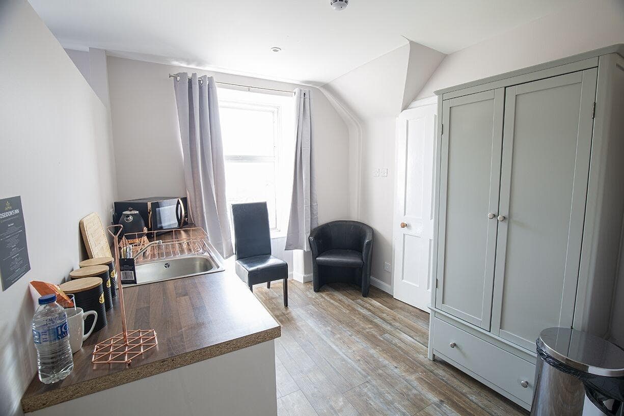 The Poseidon Inn, Room