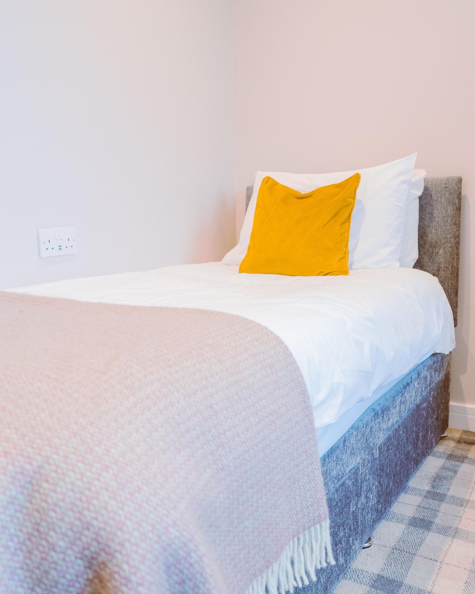 The Poseidon Inn, Room