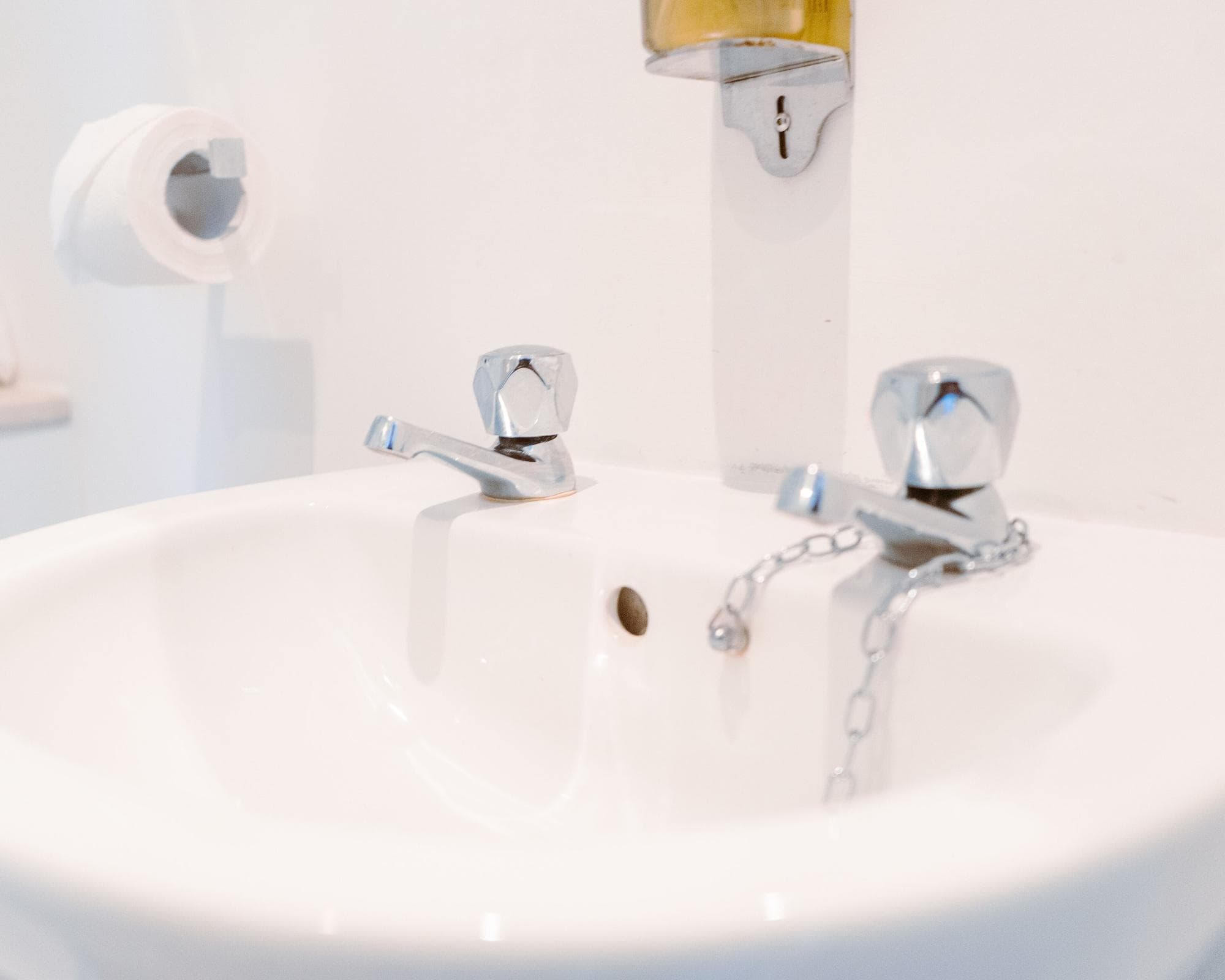 The Poseidon Inn, Room