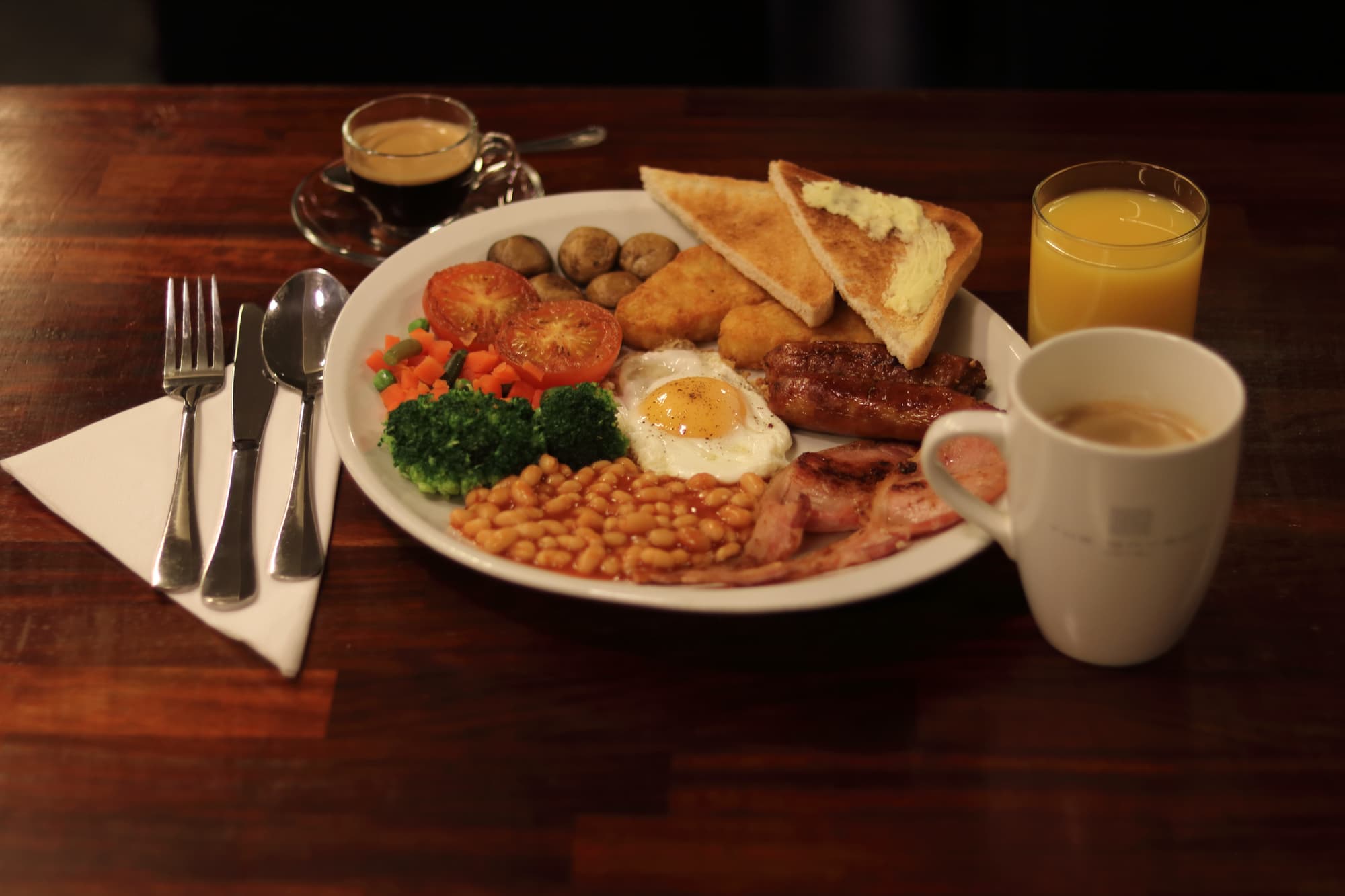 The Bryson Hotel, Restaurant