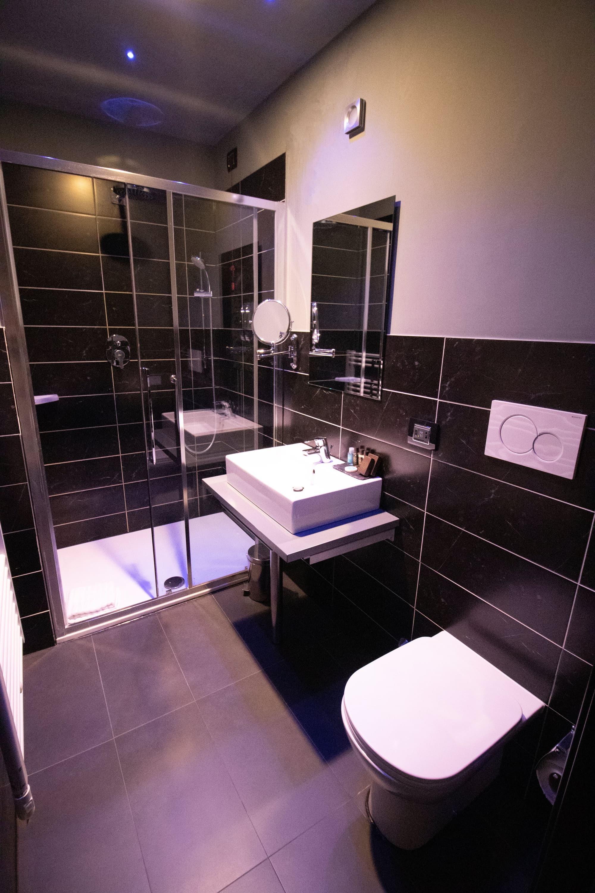 The Bryson Hotel, Room