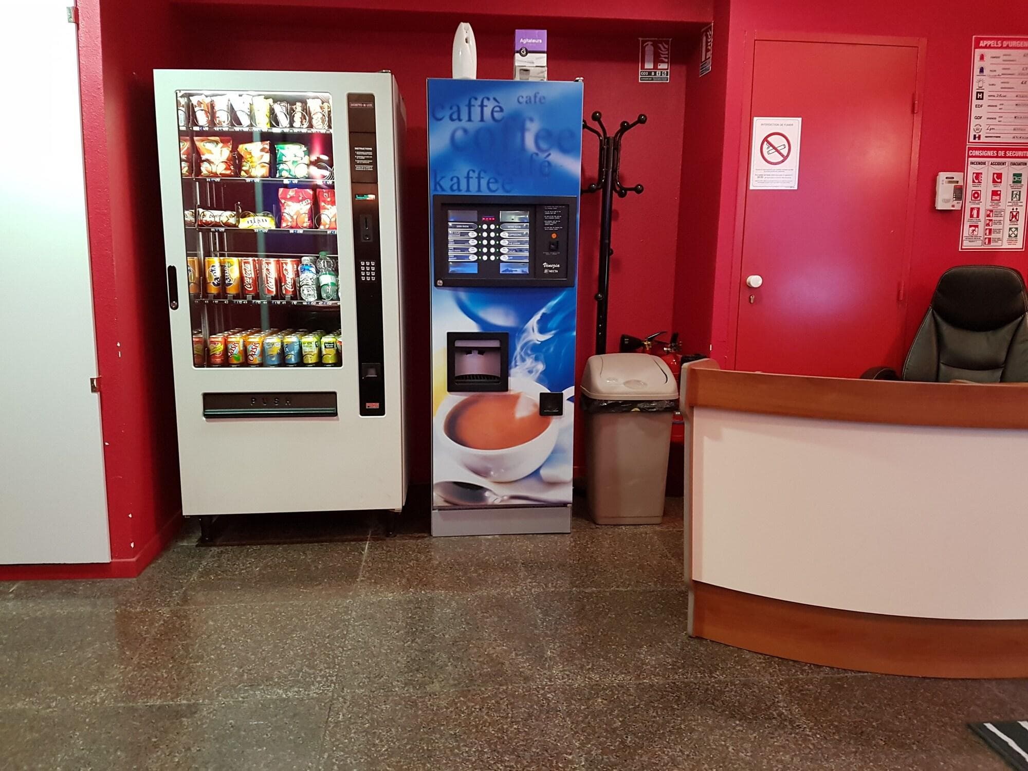 Hôtel Holiday, Lobby