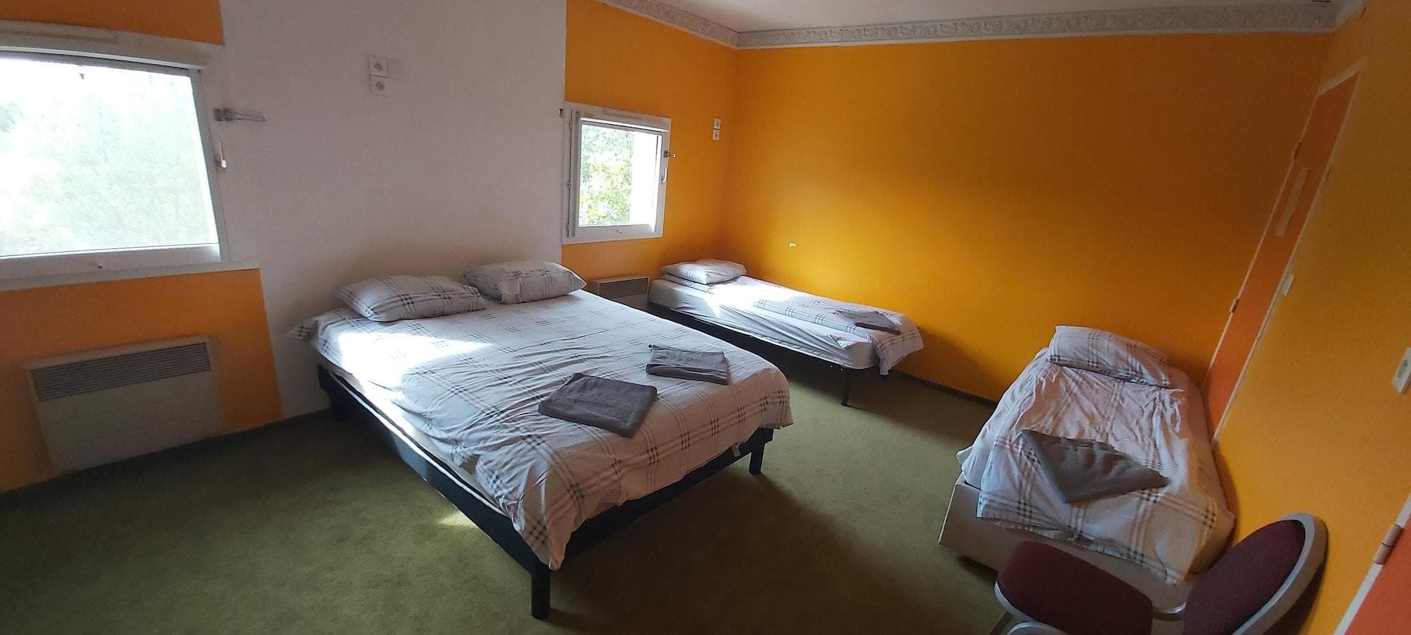 Hôtel Holiday, Room