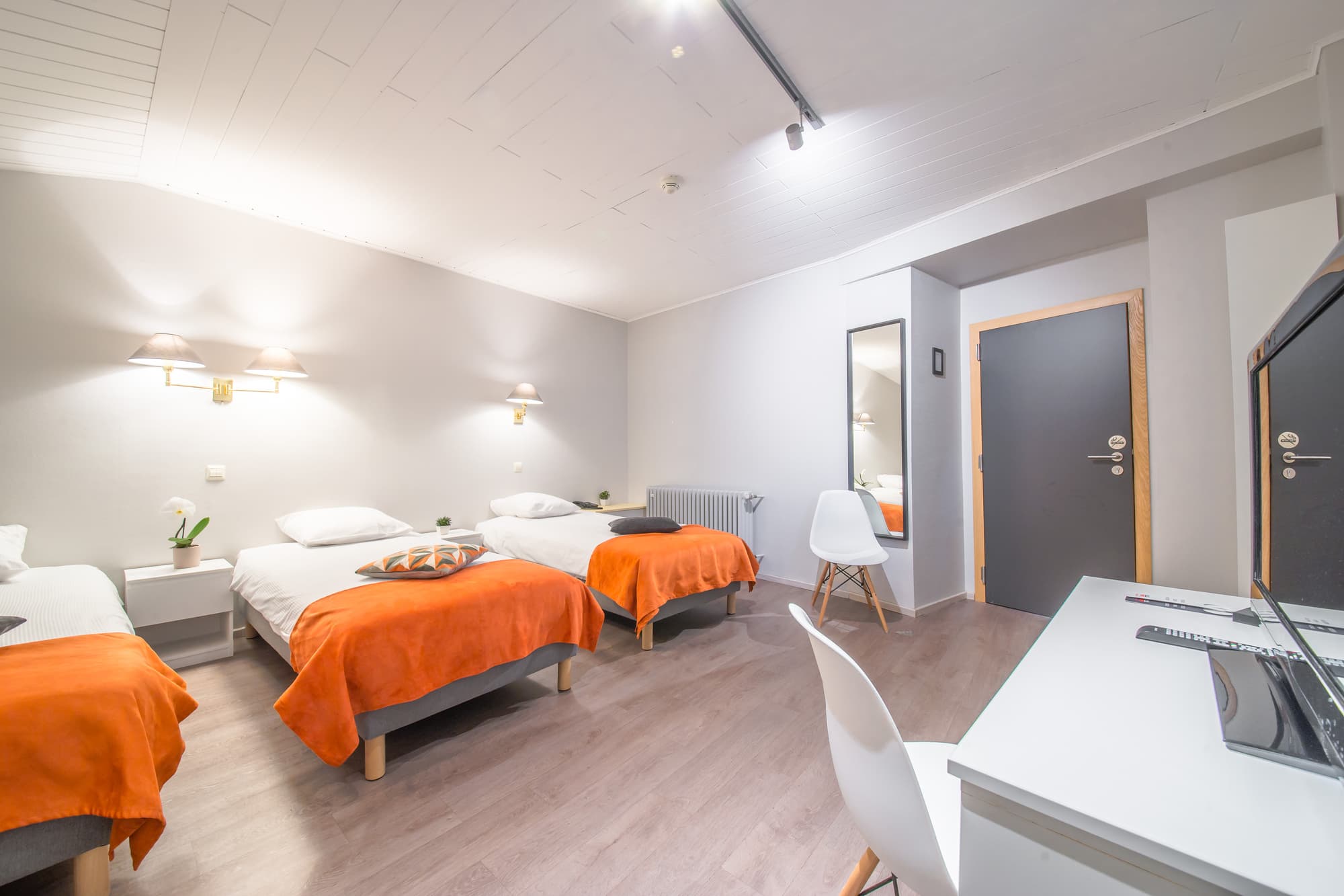 Mandarina Hotel STRASSEN, Room