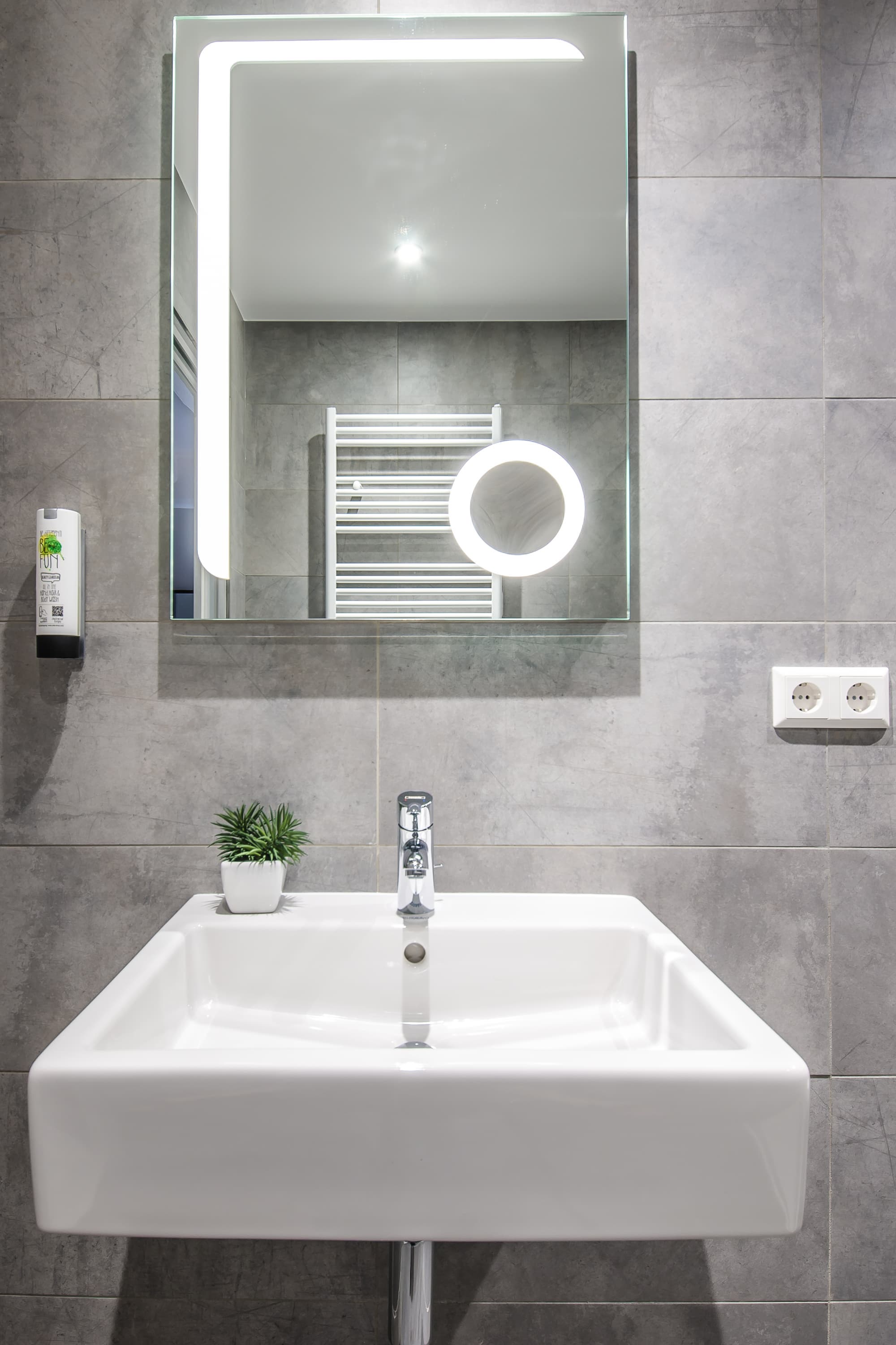 Mandarina Hotel STRASSEN, Room