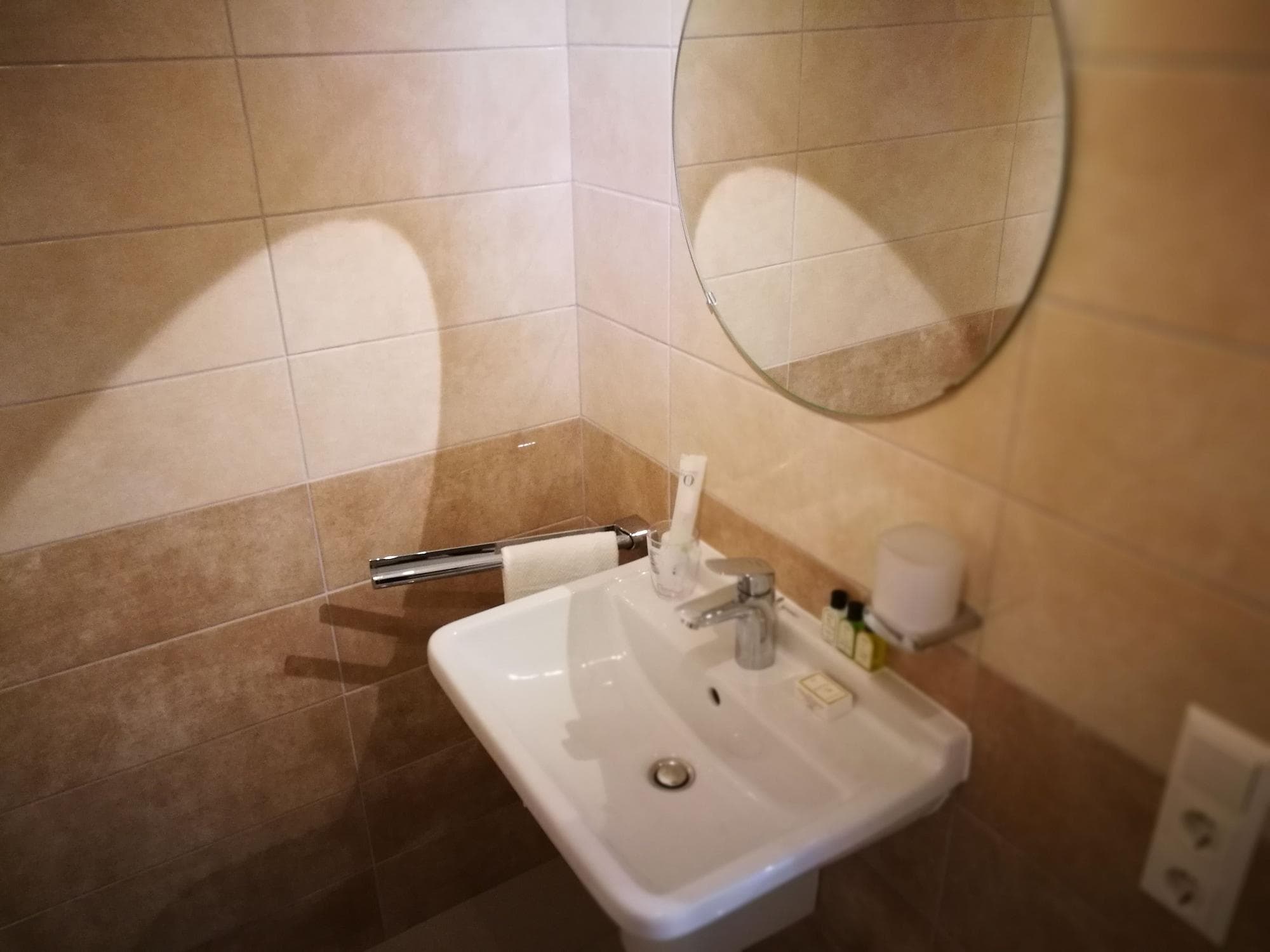 Mandarina Hotel STRASSEN, Room