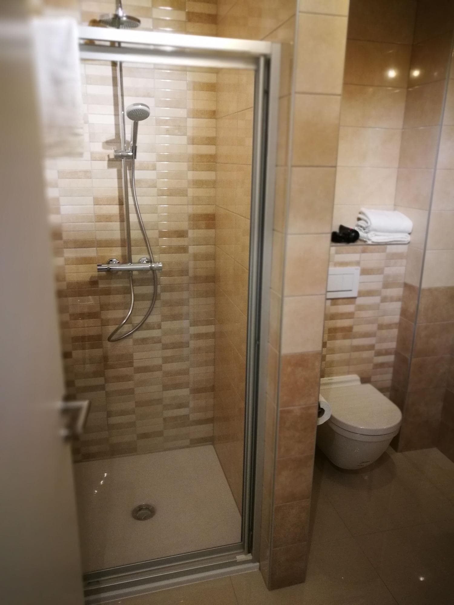 Mandarina Hotel STRASSEN, Room