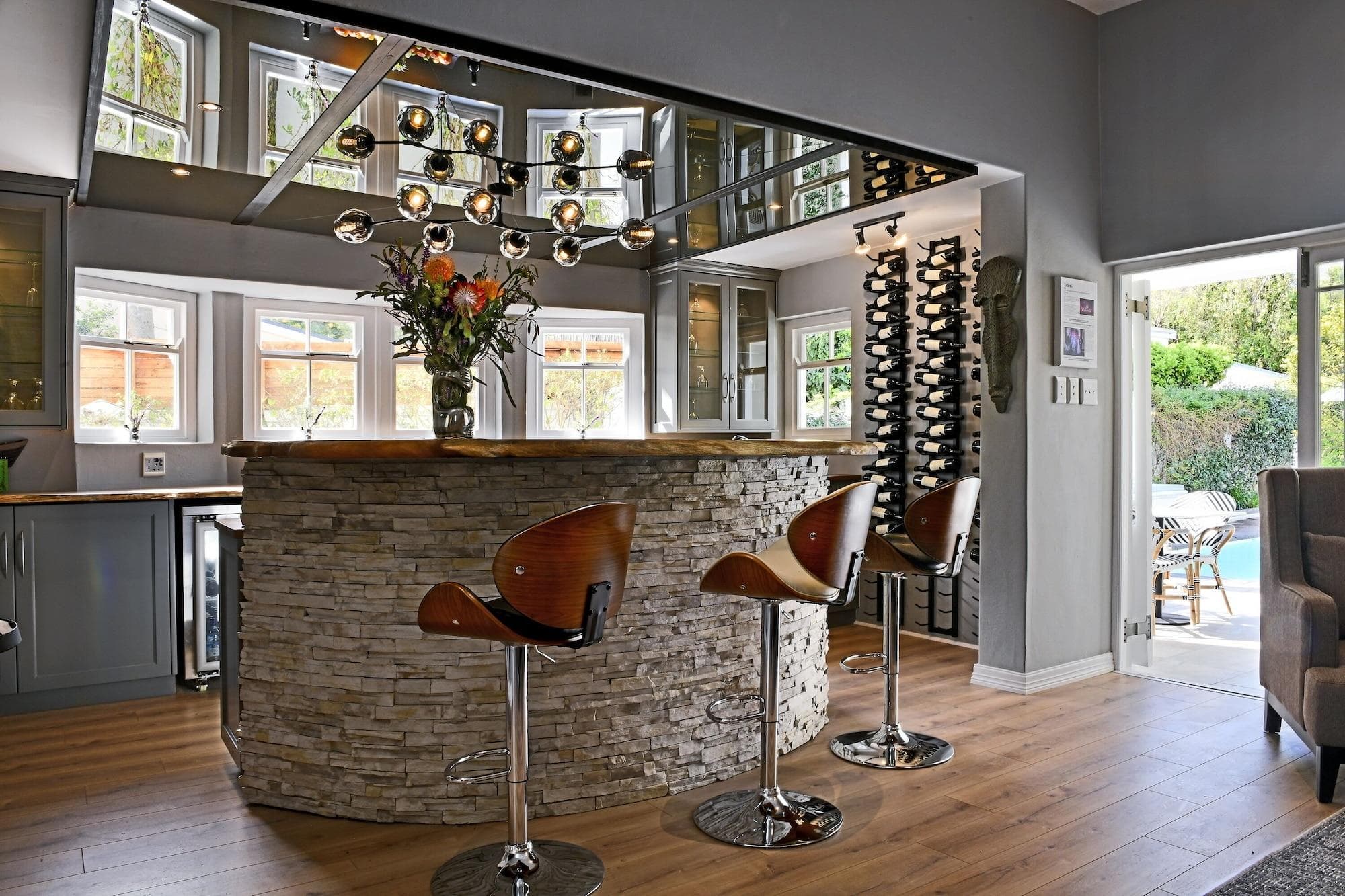 Fleur Du Soleil, Lobby