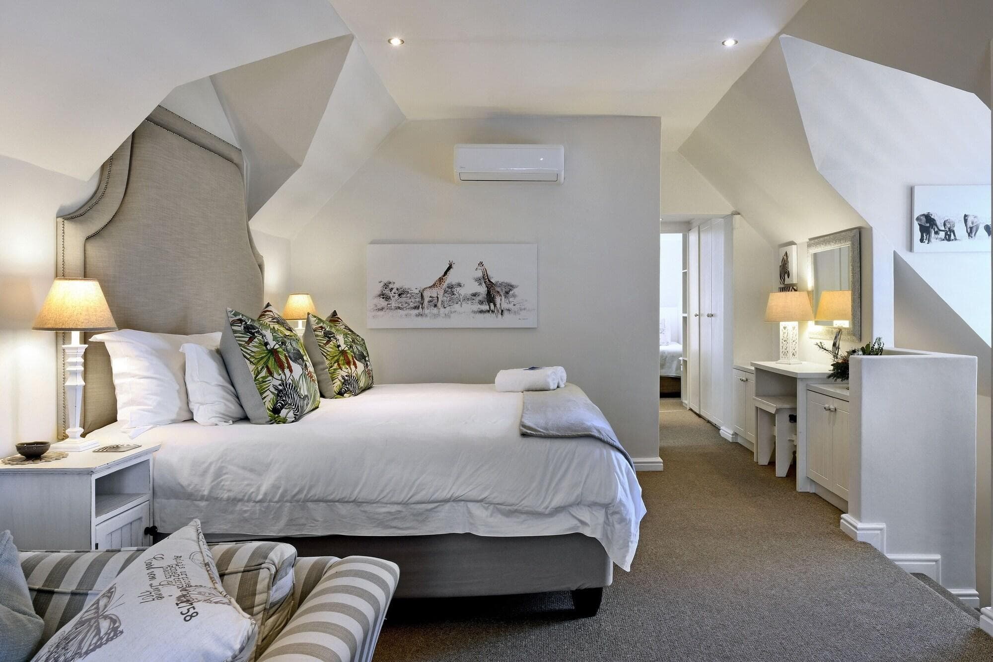 Fleur Du Soleil, Room