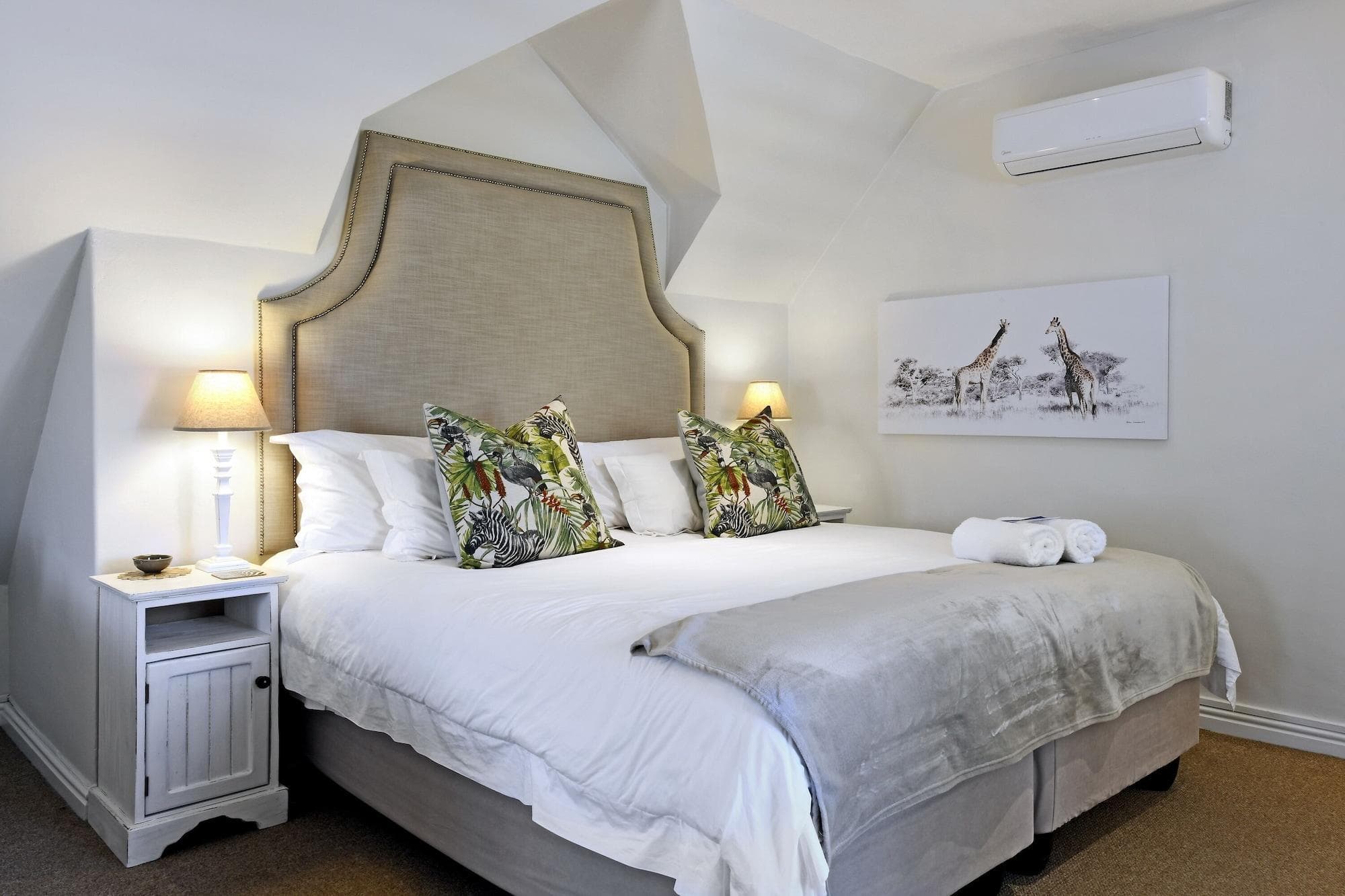 Fleur Du Soleil, Room