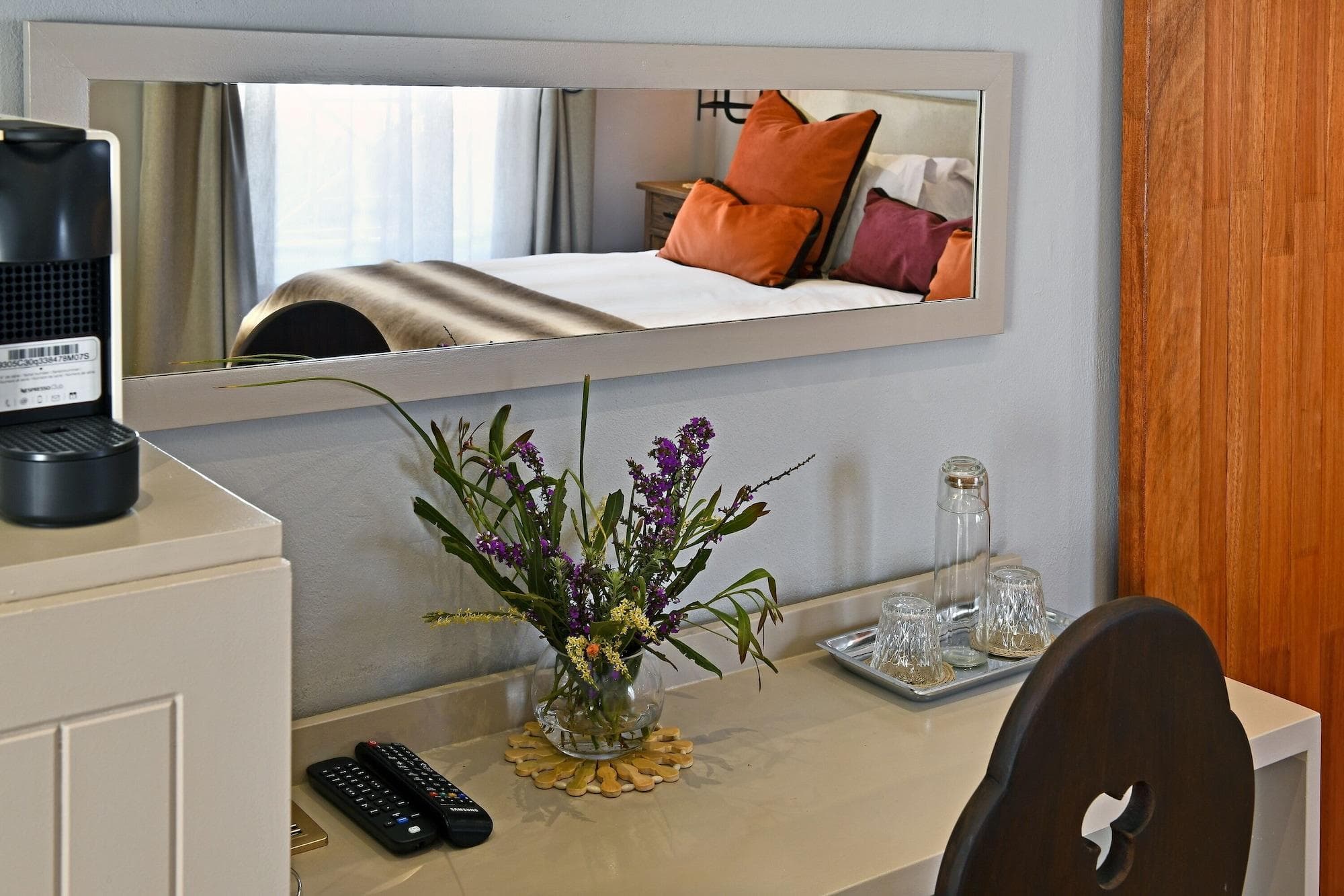 Fleur Du Soleil, Room