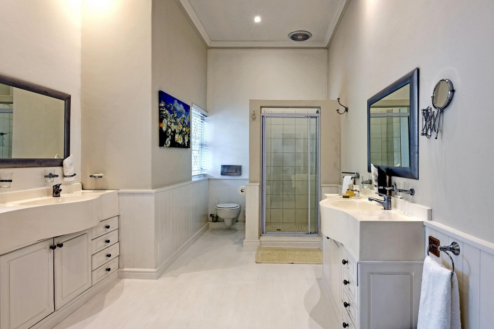 Fleur Du Soleil, Room